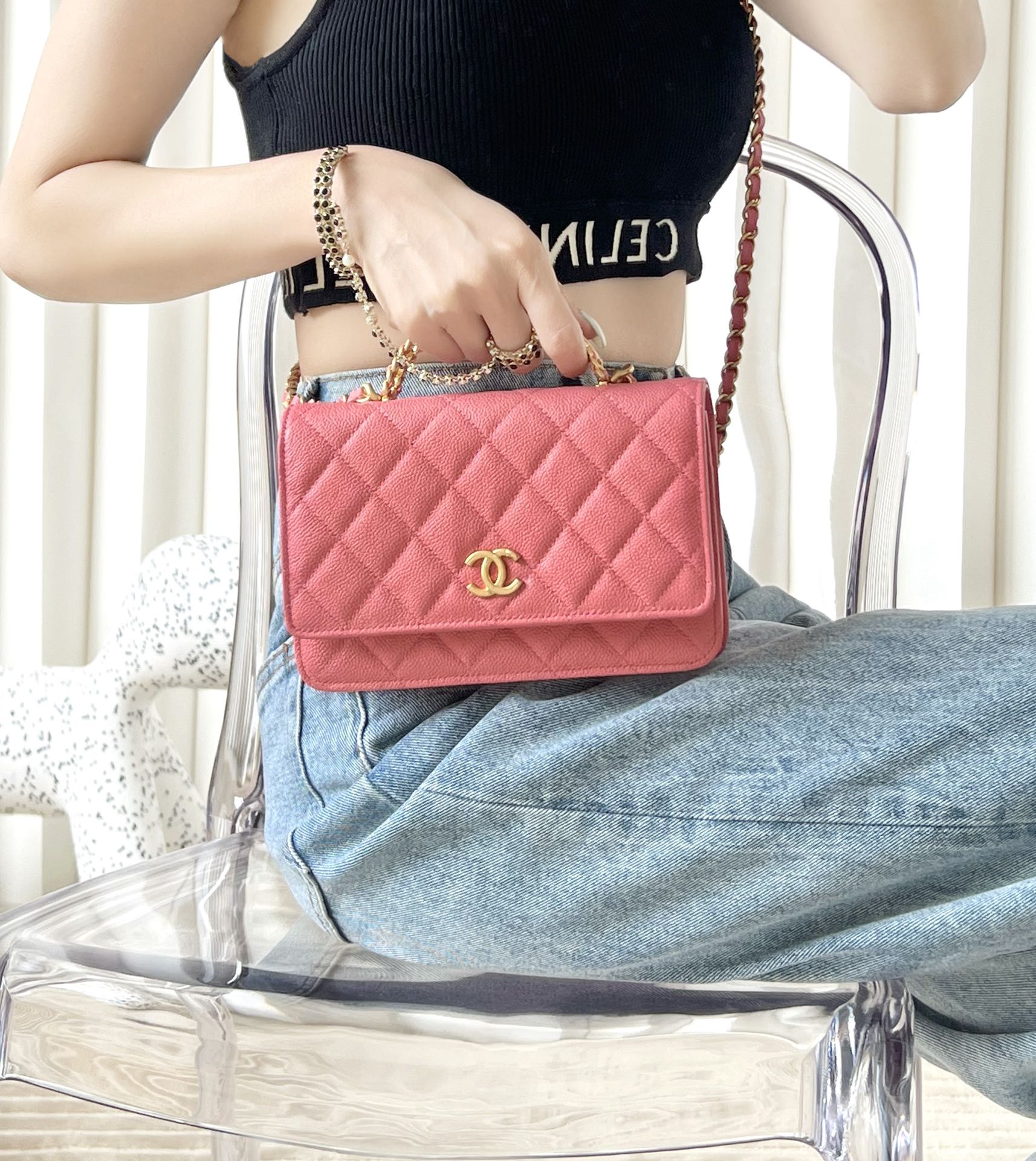 Ручка для письма Chanel 2022 WOC, розово-золотой шарик