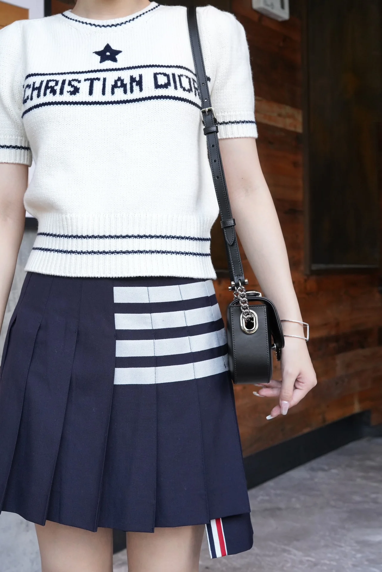 Миниатюрная сумка Gucci Petite GG на цепочке - черная.