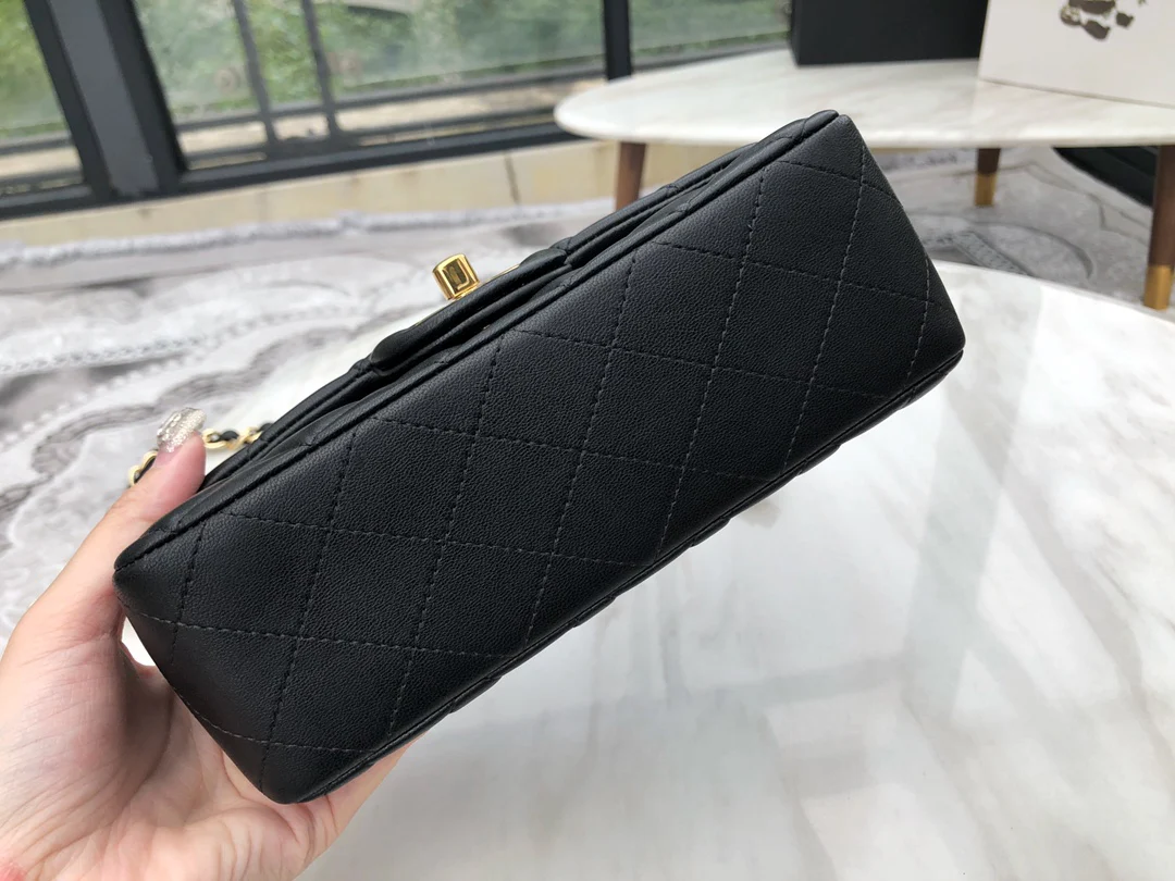 Chanel - сумка из французской овечьей кожи - CF - 20 см