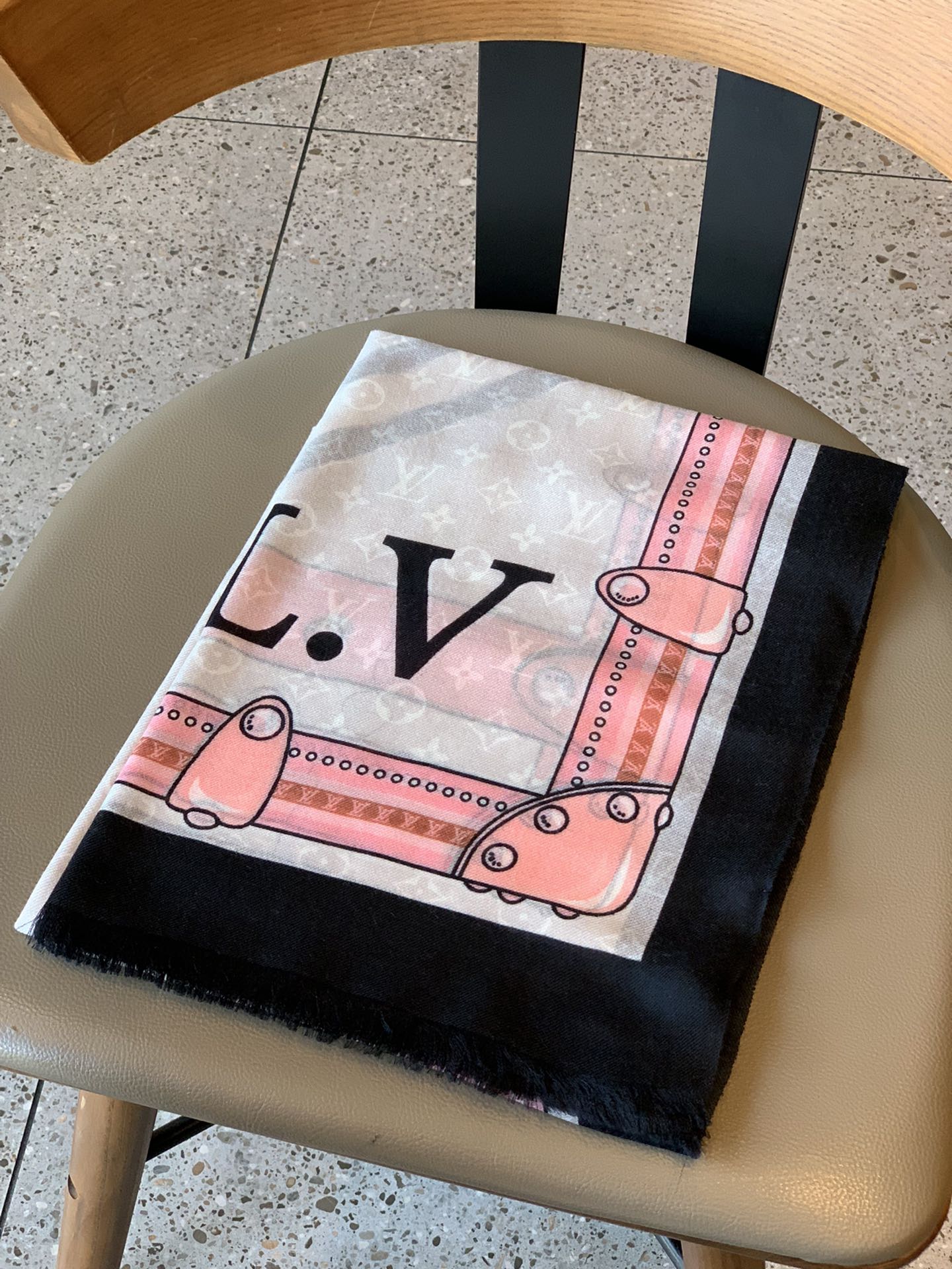 Шарф LV Tiger - 200 см - 110 см - 100 см - Чистый кашемир - Белый