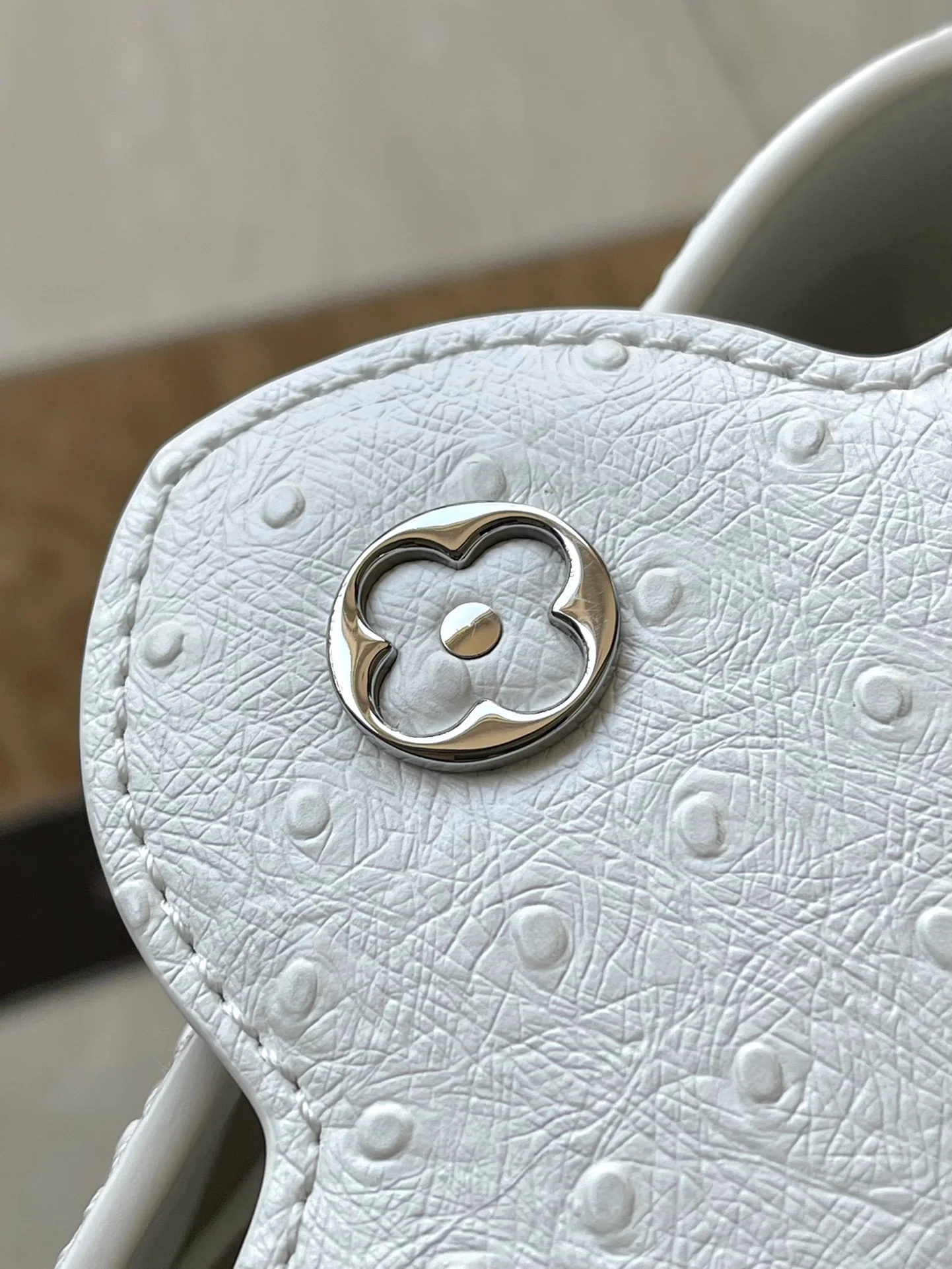 n48865-LV-capucines-yhl-Белый миниатюрный узор 