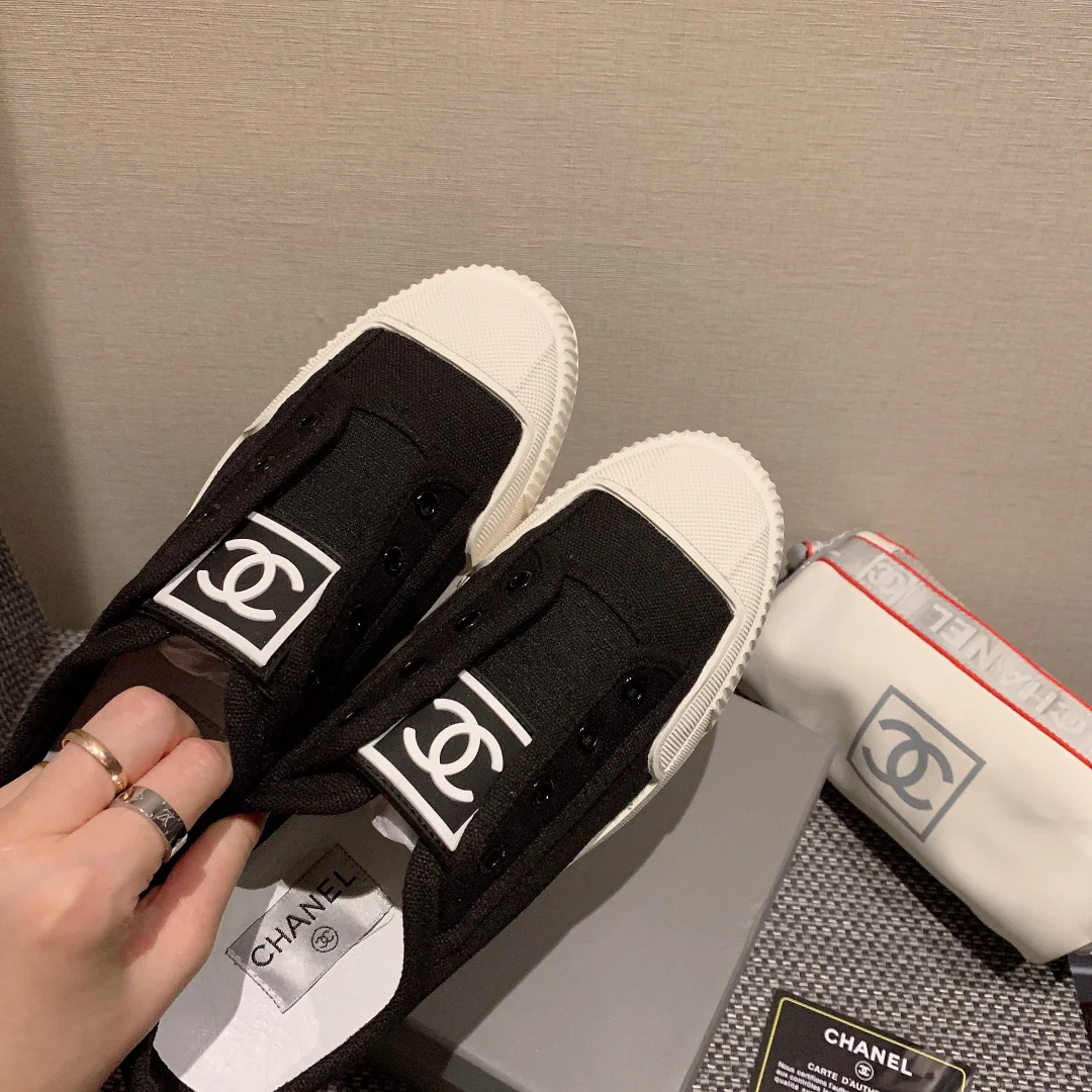 Винтажные парусиновые туфли Chanel - черные