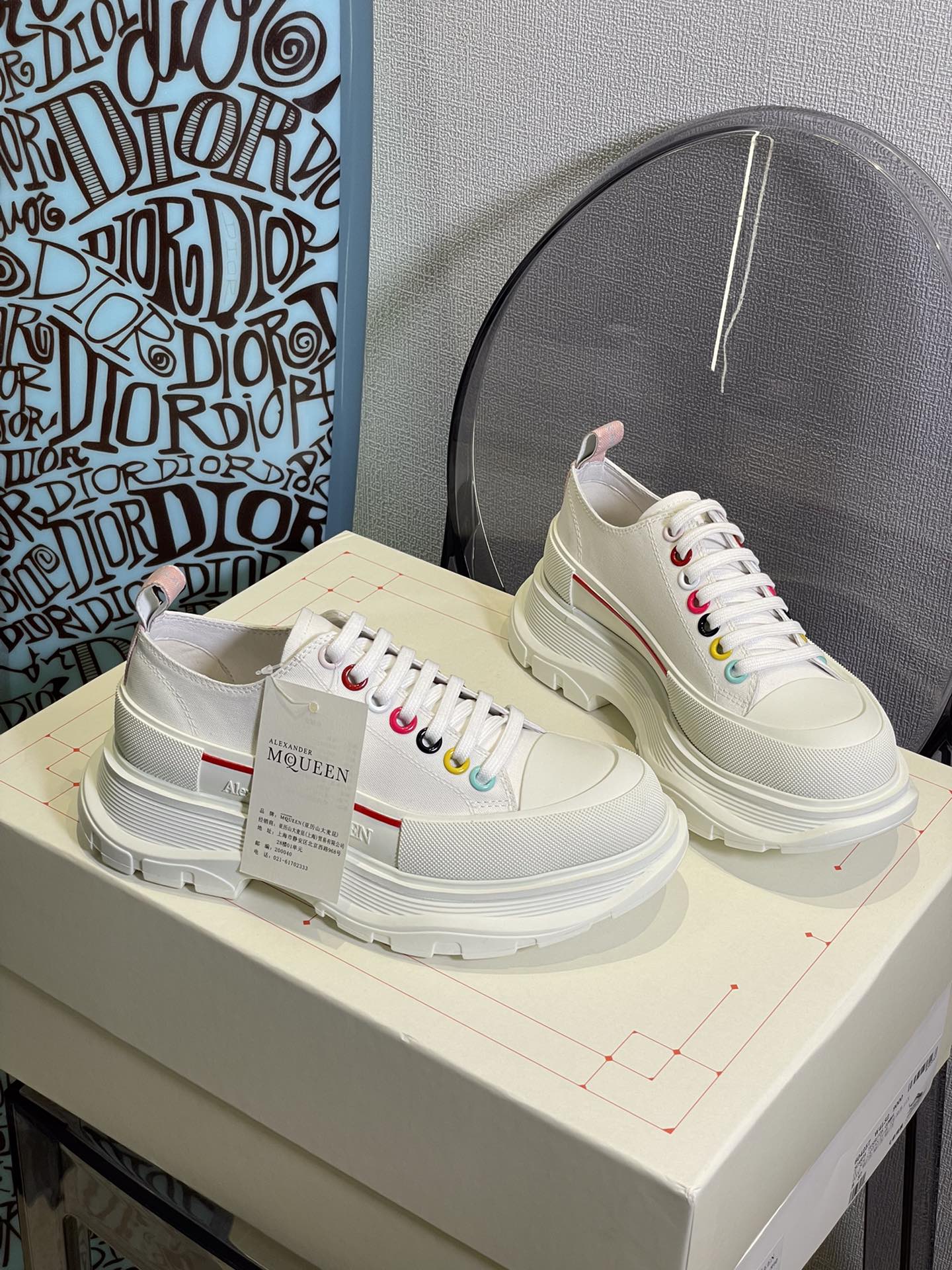 Радужные парусиновые туфли на платформе McQueen