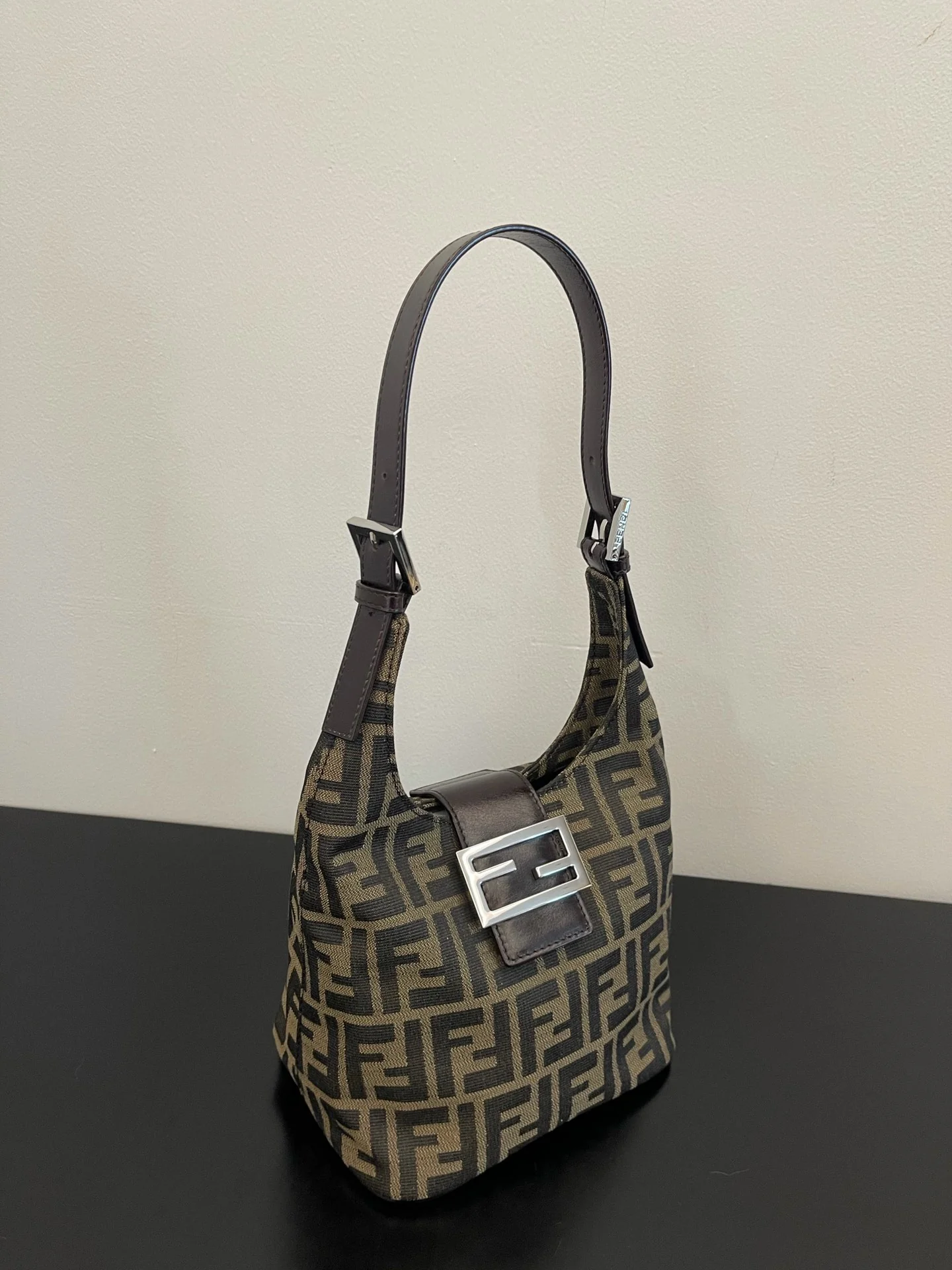 Винтажные пельмени Fendi Monogram