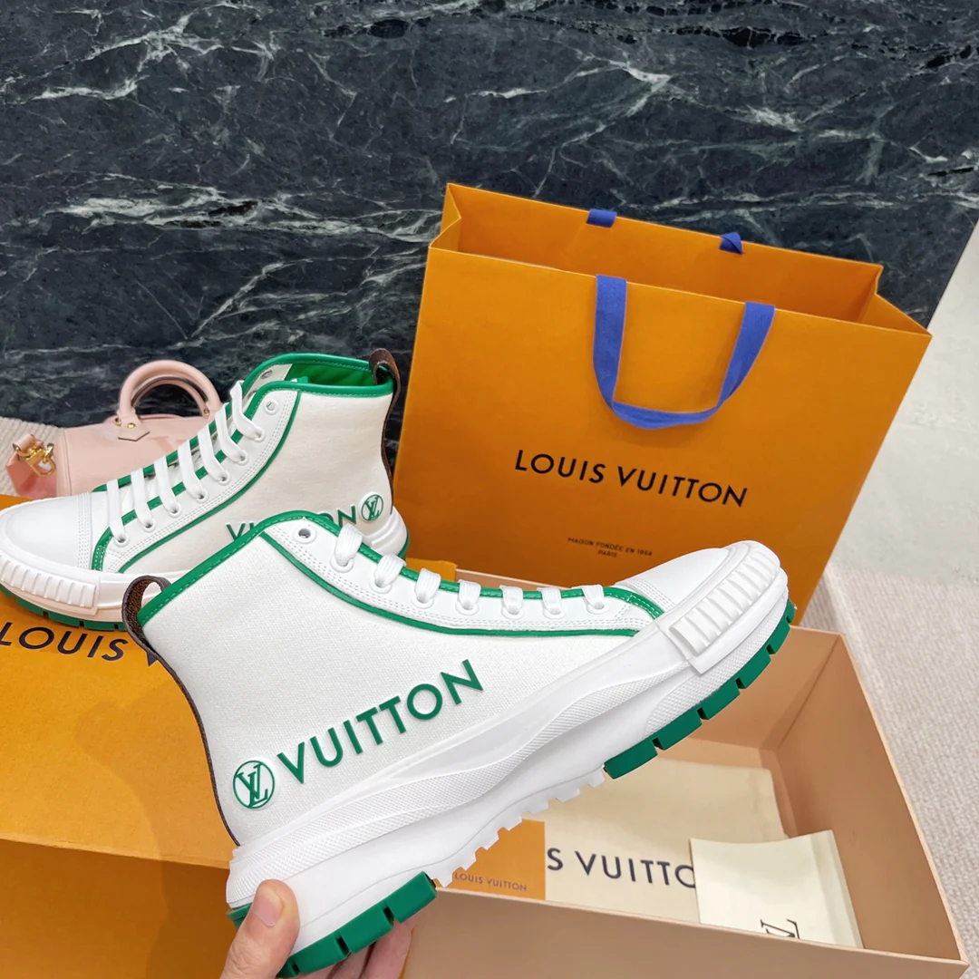 Кроссовки серии LV-Squad - белые и зеленые