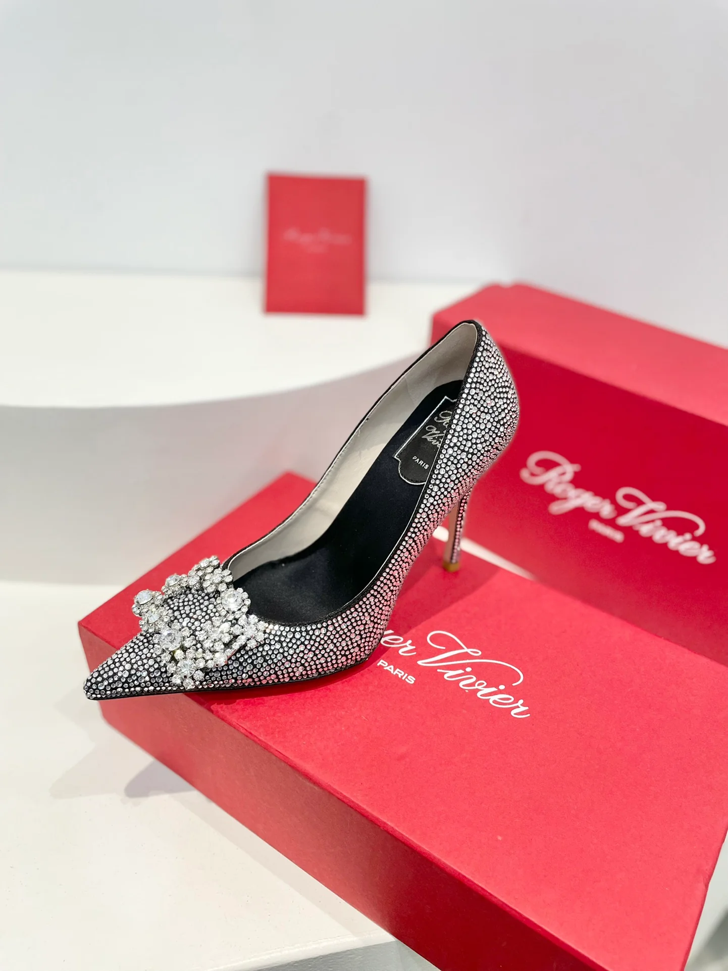 Обувь RV Shoes - Серия Crystal Shoes - Туфли на высоком каблуке со стразами - Черно-серебряные