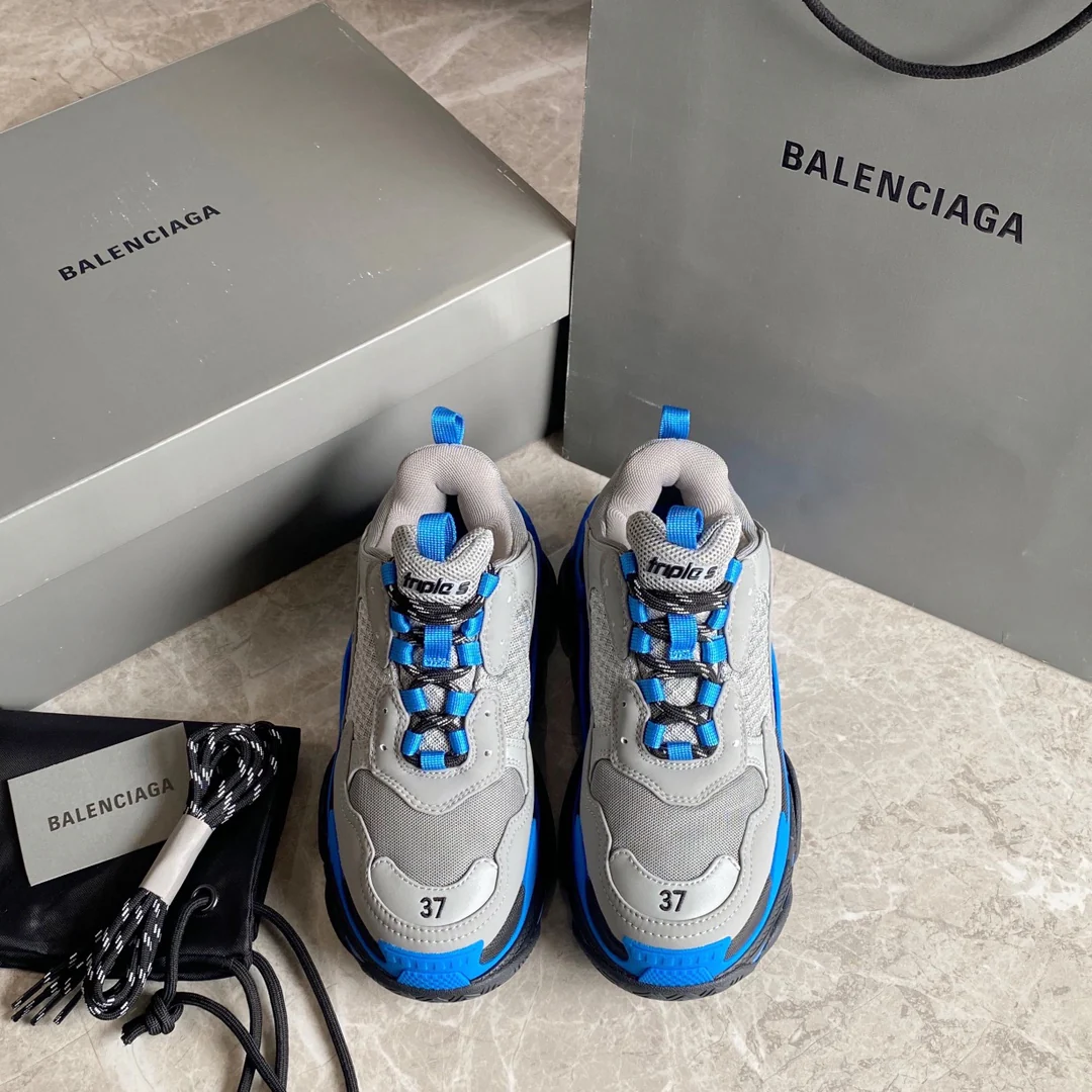 Кроссовки Balenciaga Triples Sporty Chunky серо-голубого цвета