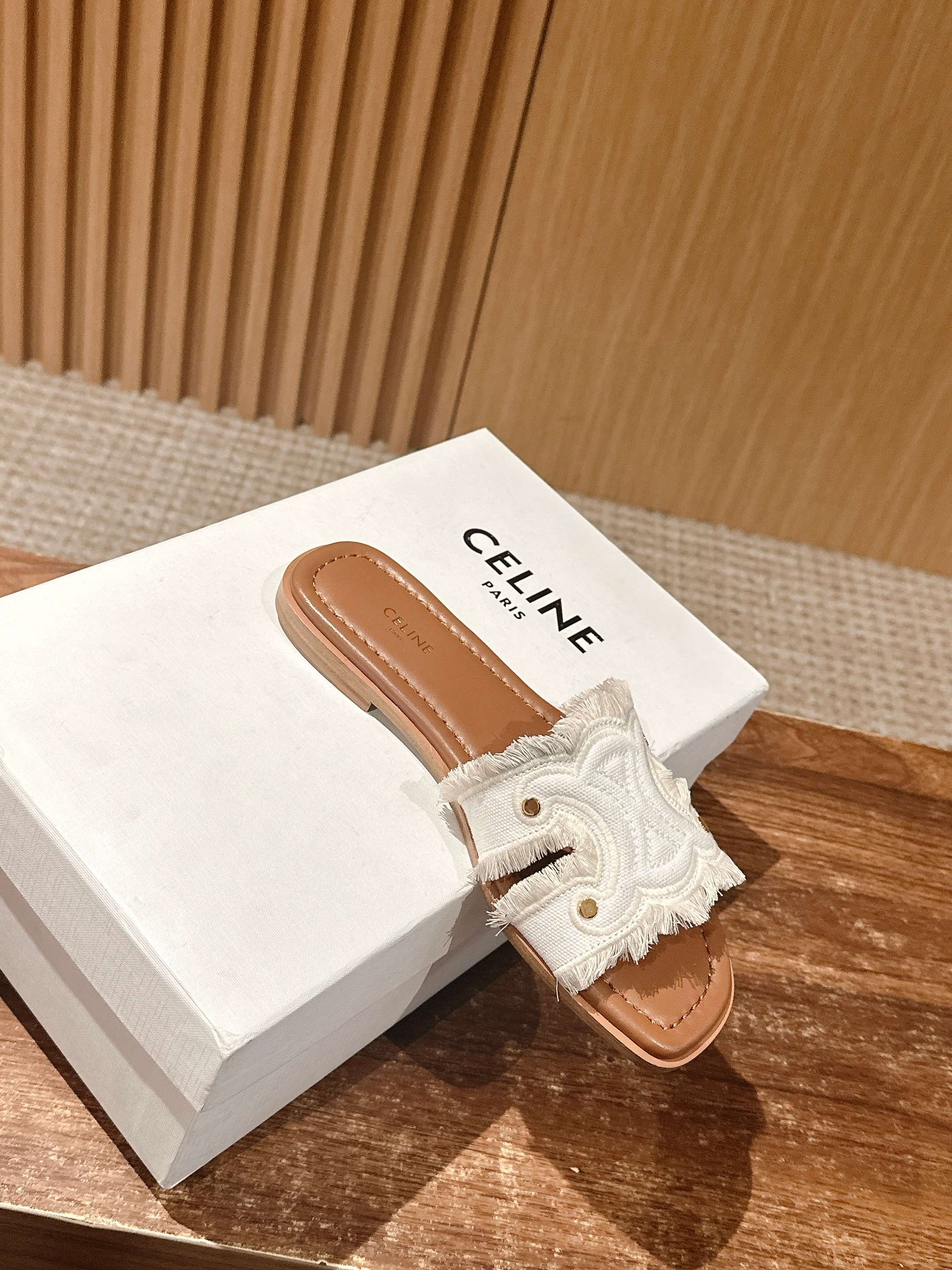 Туфли Celine Arc de Triomphe - белые