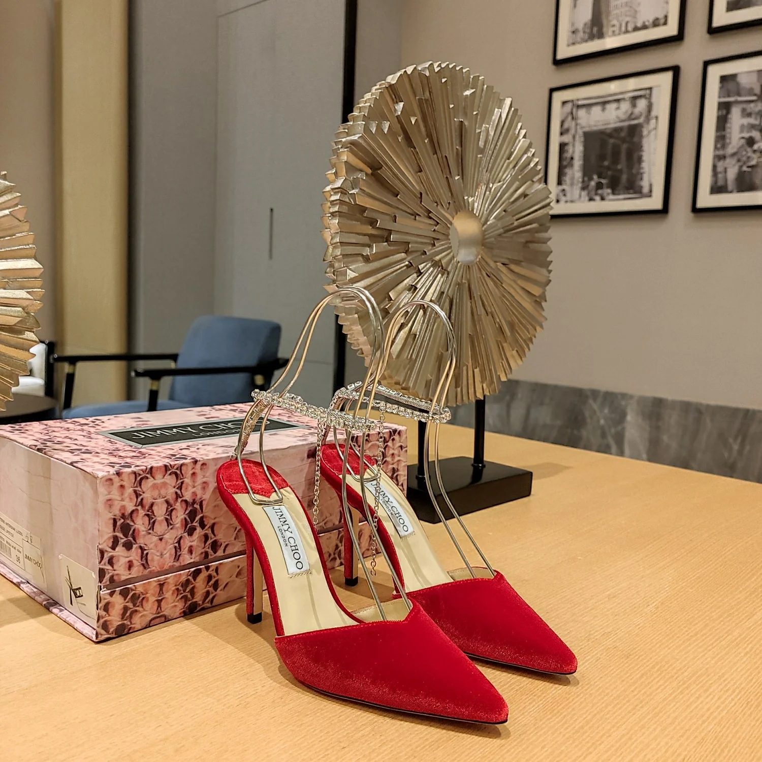 Сандалии на высоком каблуке Jimmy Crystal Chain