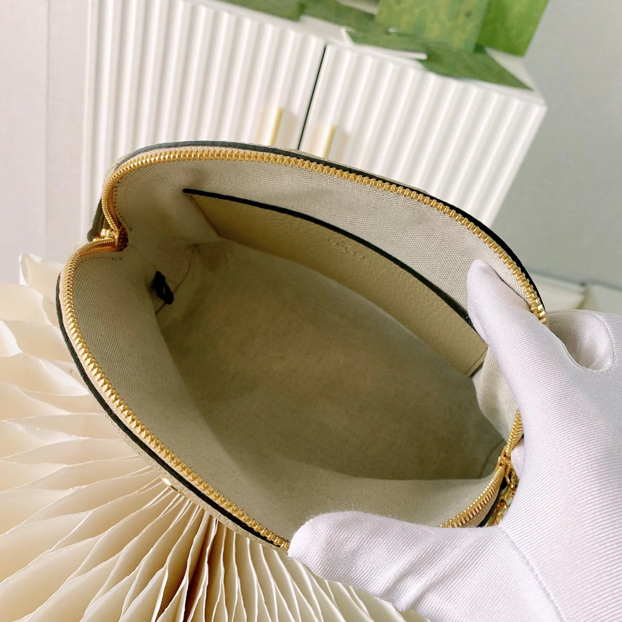 Сумка Gucci Ophidia Shell через плечо - 23 см - 5x19x8 см