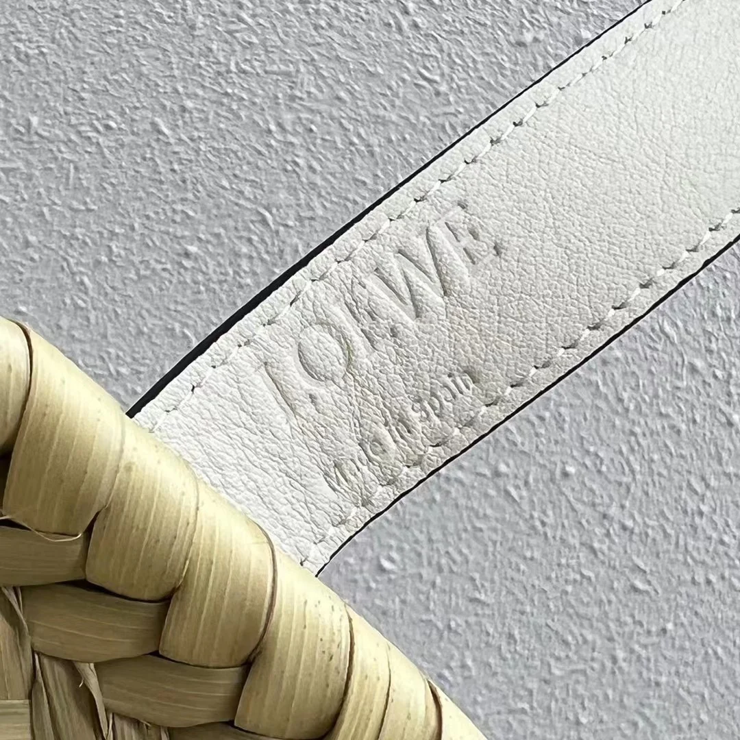 Соломенная сумка Loewe - 33 см - Маленькая - Кремово-белая