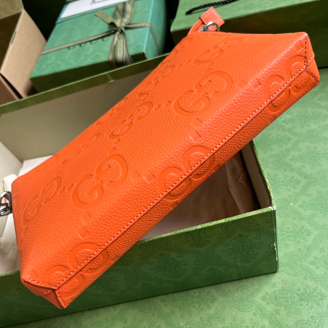 Сумка-мессенджер Gucci Embossed Medium - 1