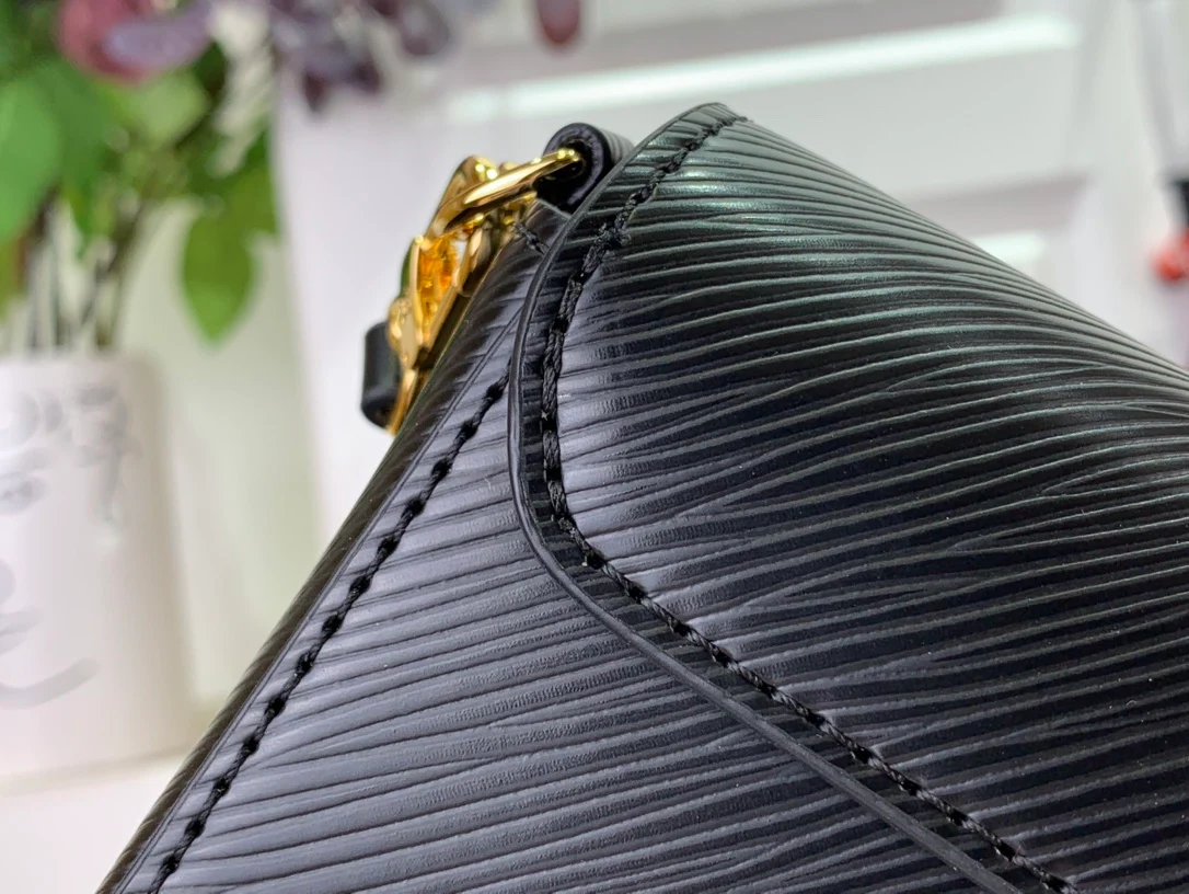 LV Twist West Pochette - Черная