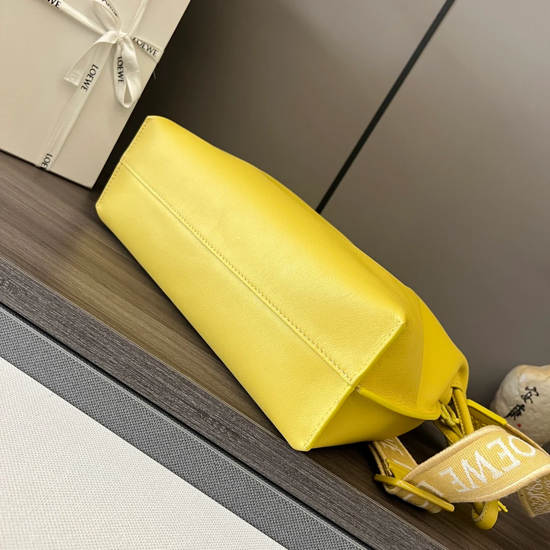 Клатч Loewe Flamenco - телячья кожа наппа - лимонно-желтый