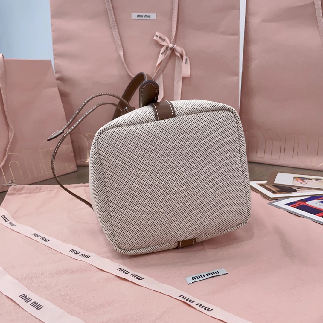 Сумка-тоут Miu Miu Ivy - Маленькая сумка-ведро - Лоскутное шитье из холста и кожи