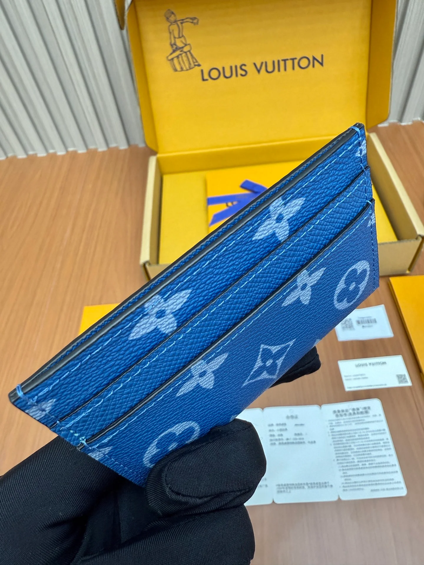 LV-m31051 - Цельностальной визитный кошелек, королевский синий