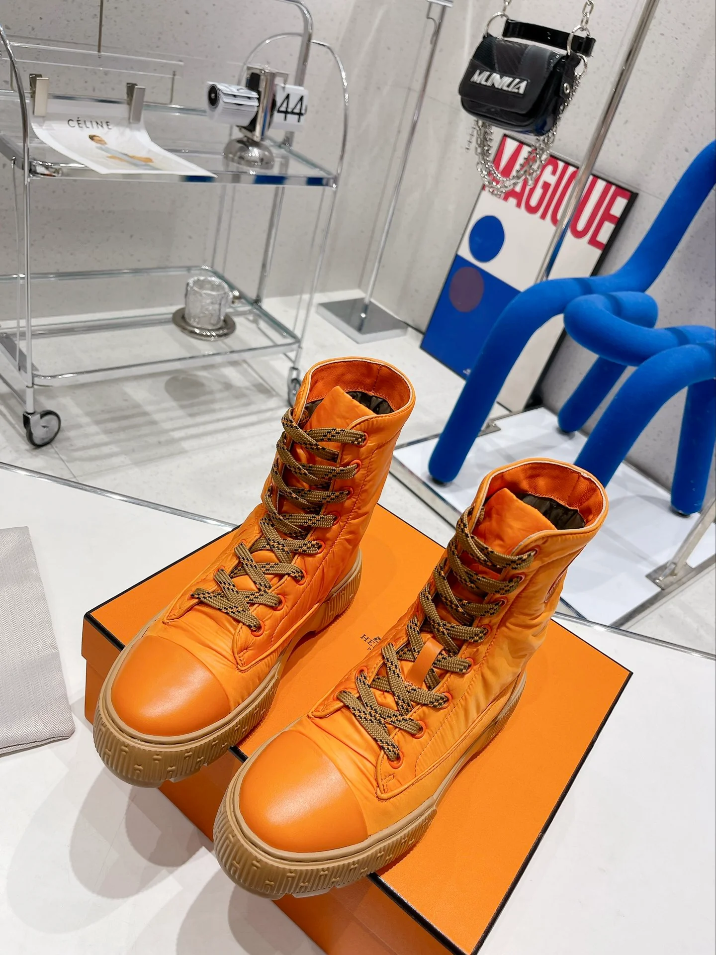 Новинка сезона осень/зима 2022 от Hermes - короткие сапоги и пуховые сапоги - 3