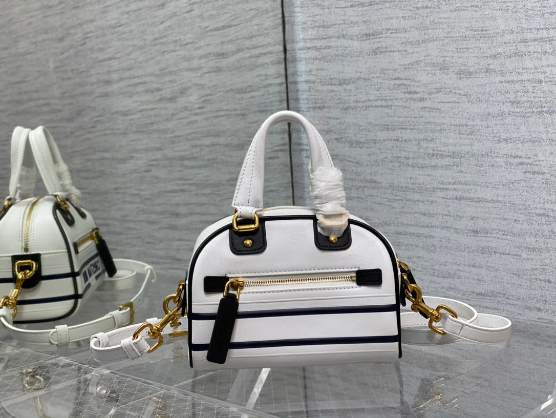 Сумка-боулинг Dior из коллекции весна/лето 2022 Vibe, маленький размер 3