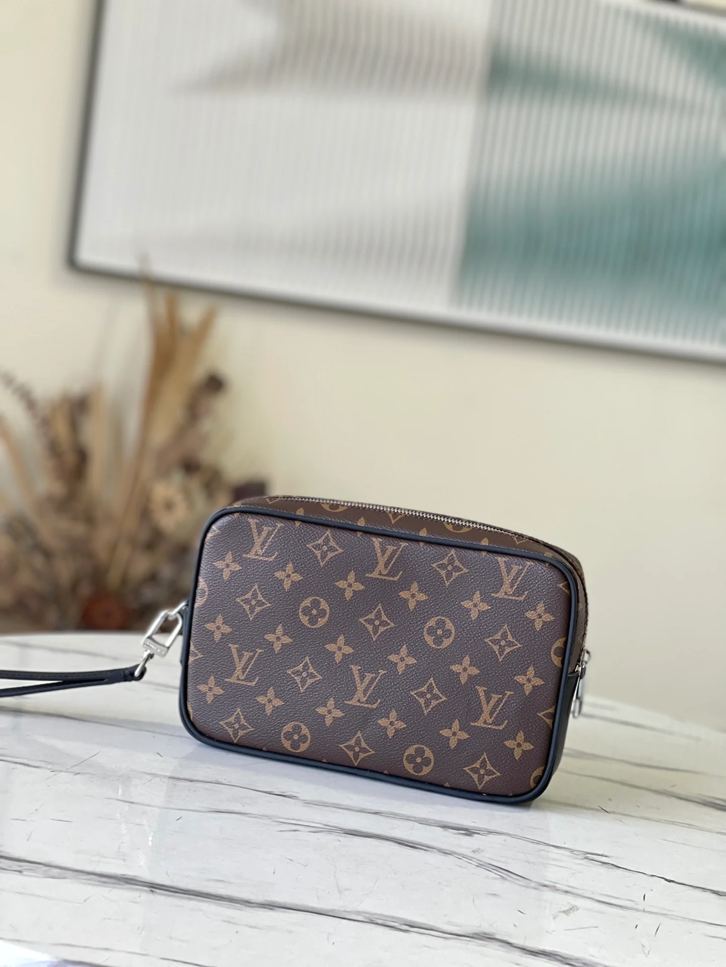 n41664-LV-kasai handbag-damsel brown-1