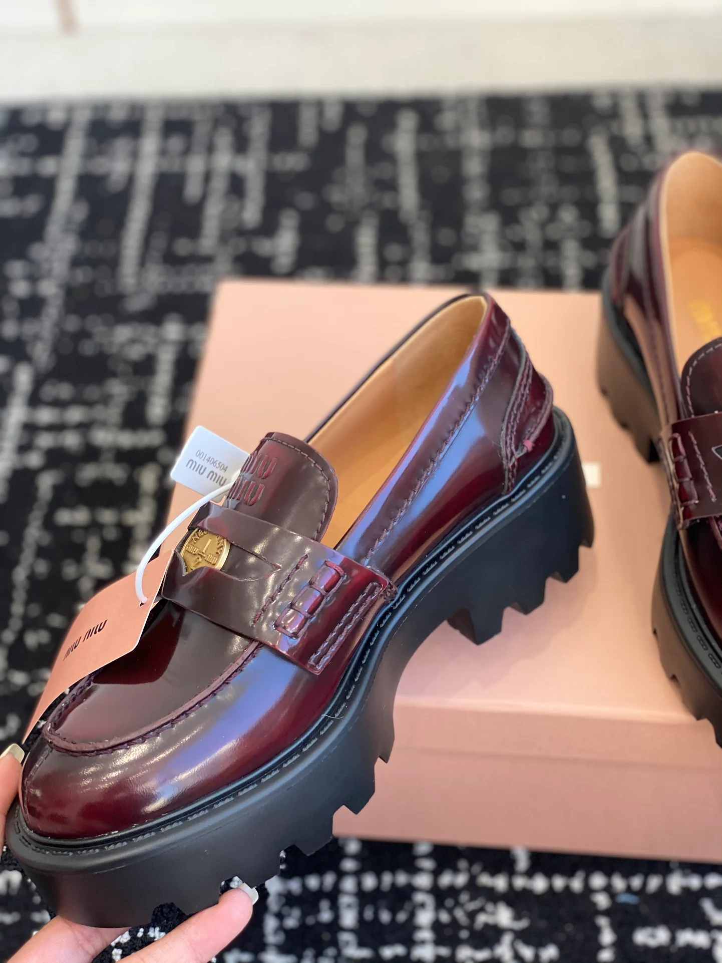 Лоферы Miu Miu 2024 - бордовые