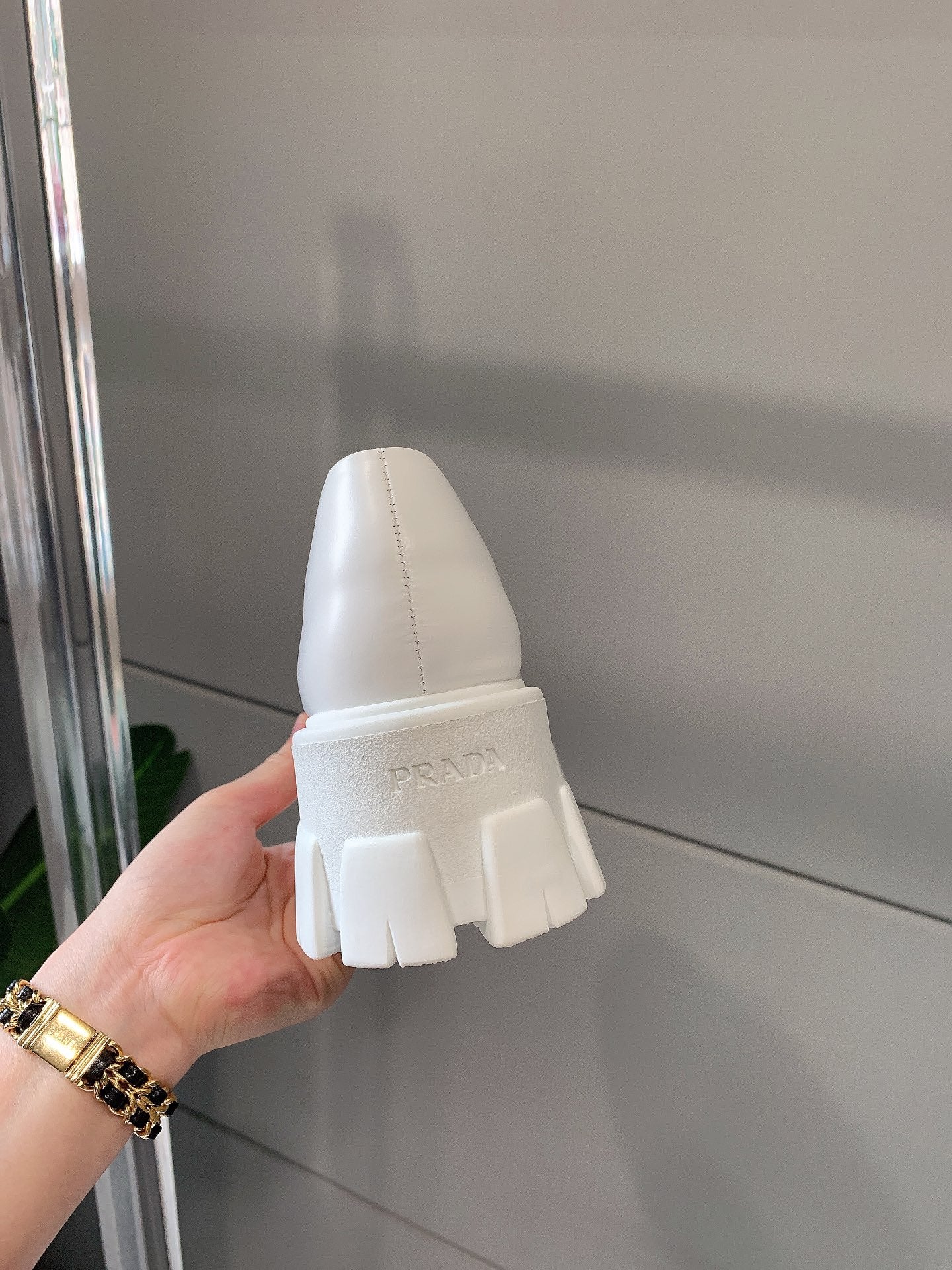 Prada - Туфли на платформе - Кожаные туфли - Белые