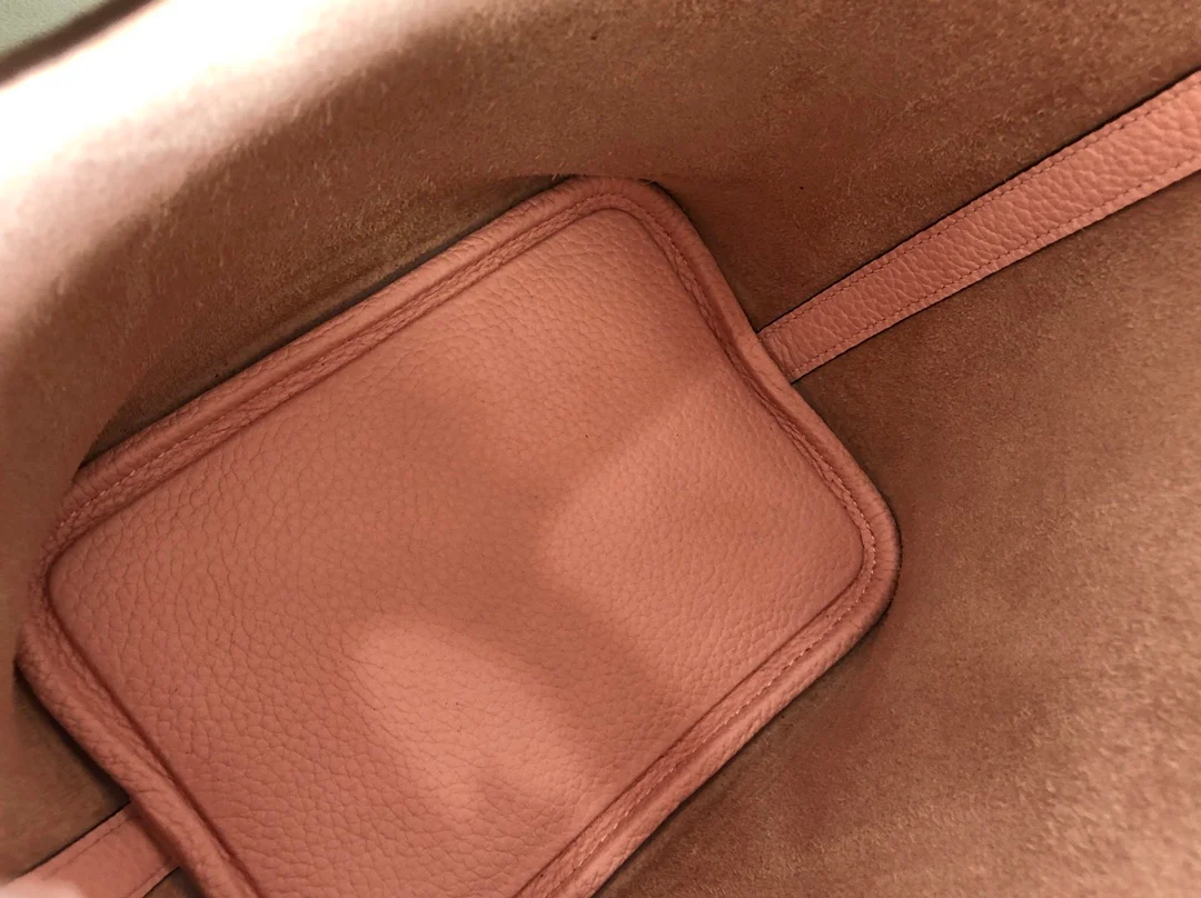 hermes-picotin-18-tc-3q-sakura-pink-silver-button