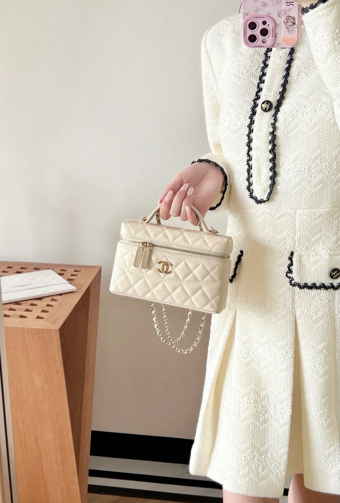 Клатч Chanel LP Box Clutch - кремовый