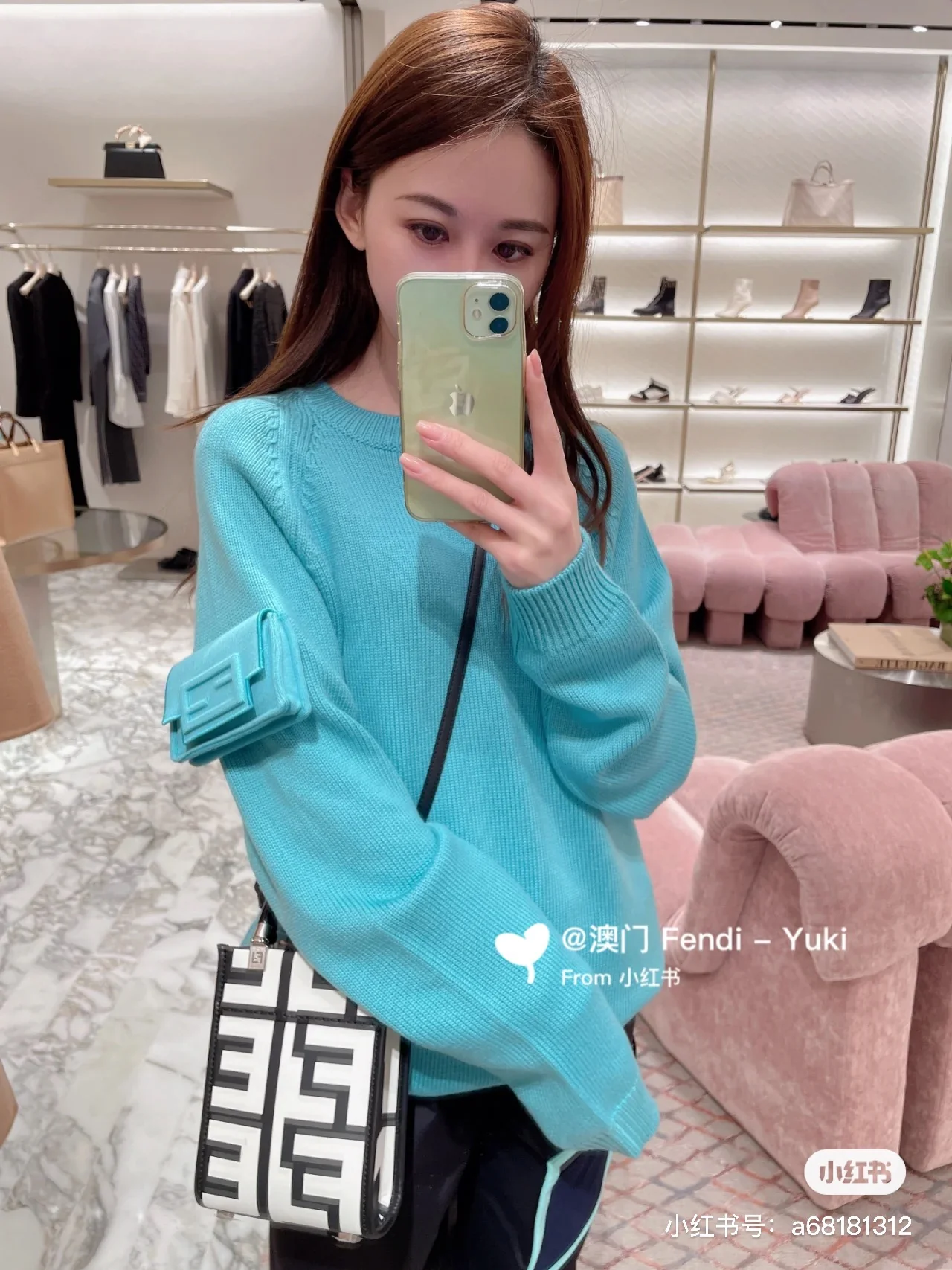 Сумка-тоут Fendi Sunshine — мини — черно-белая коллаборация