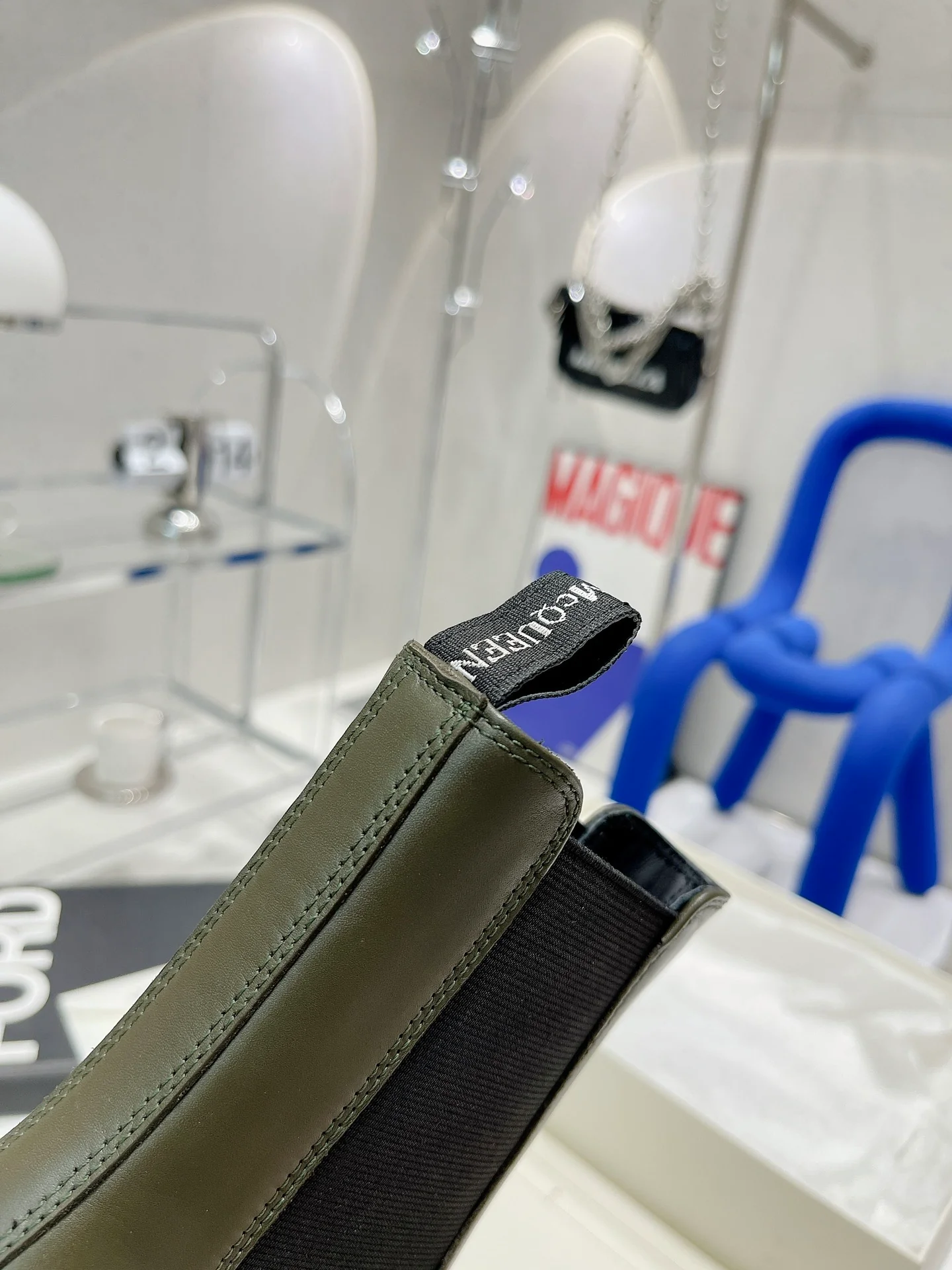 Коллекция McQueen 2022 года с подиума - Ботильоны