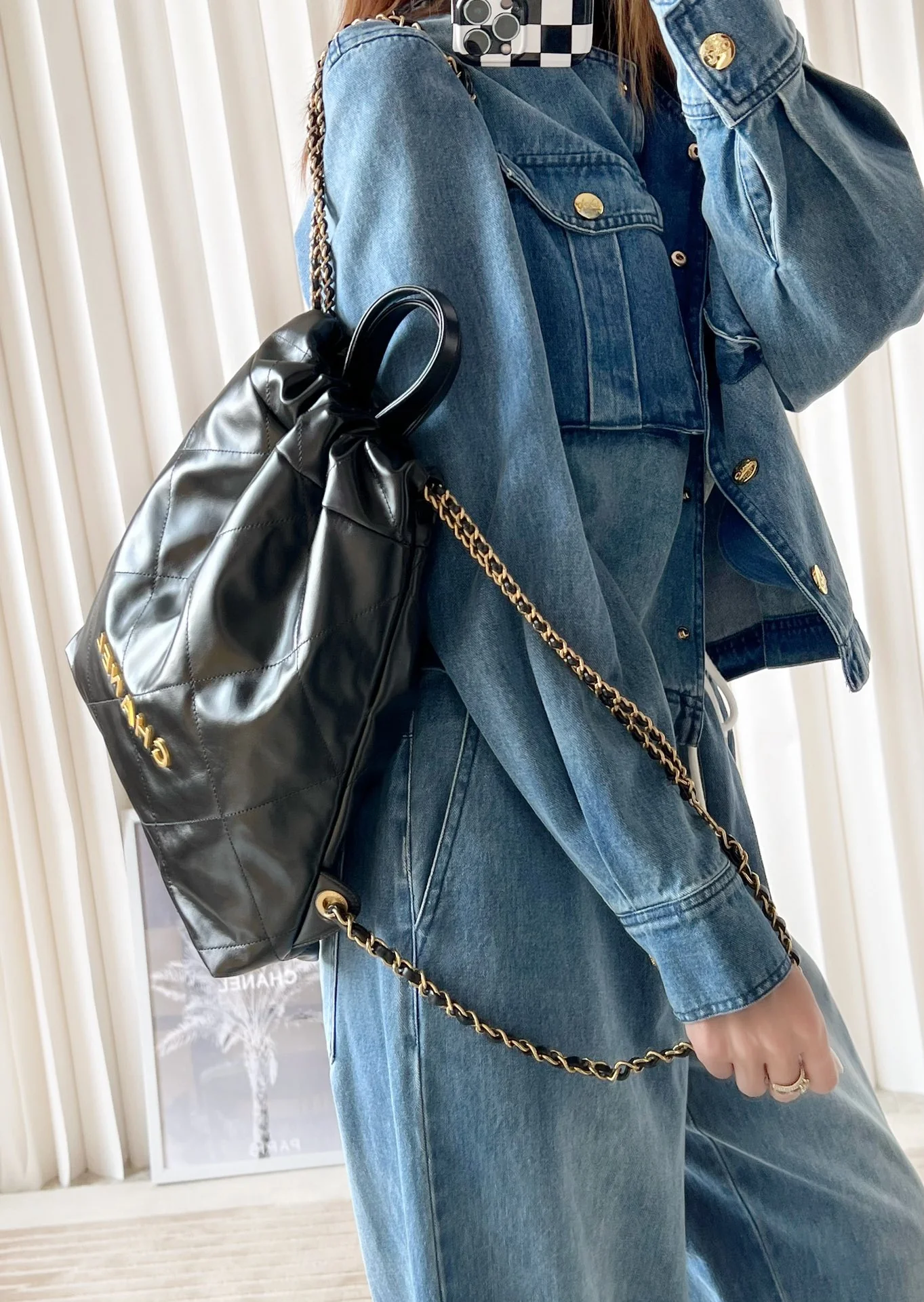 Сумка Chanel - Маленький рюкзак из телячьей кожи - Черный с золотой фурнитурой