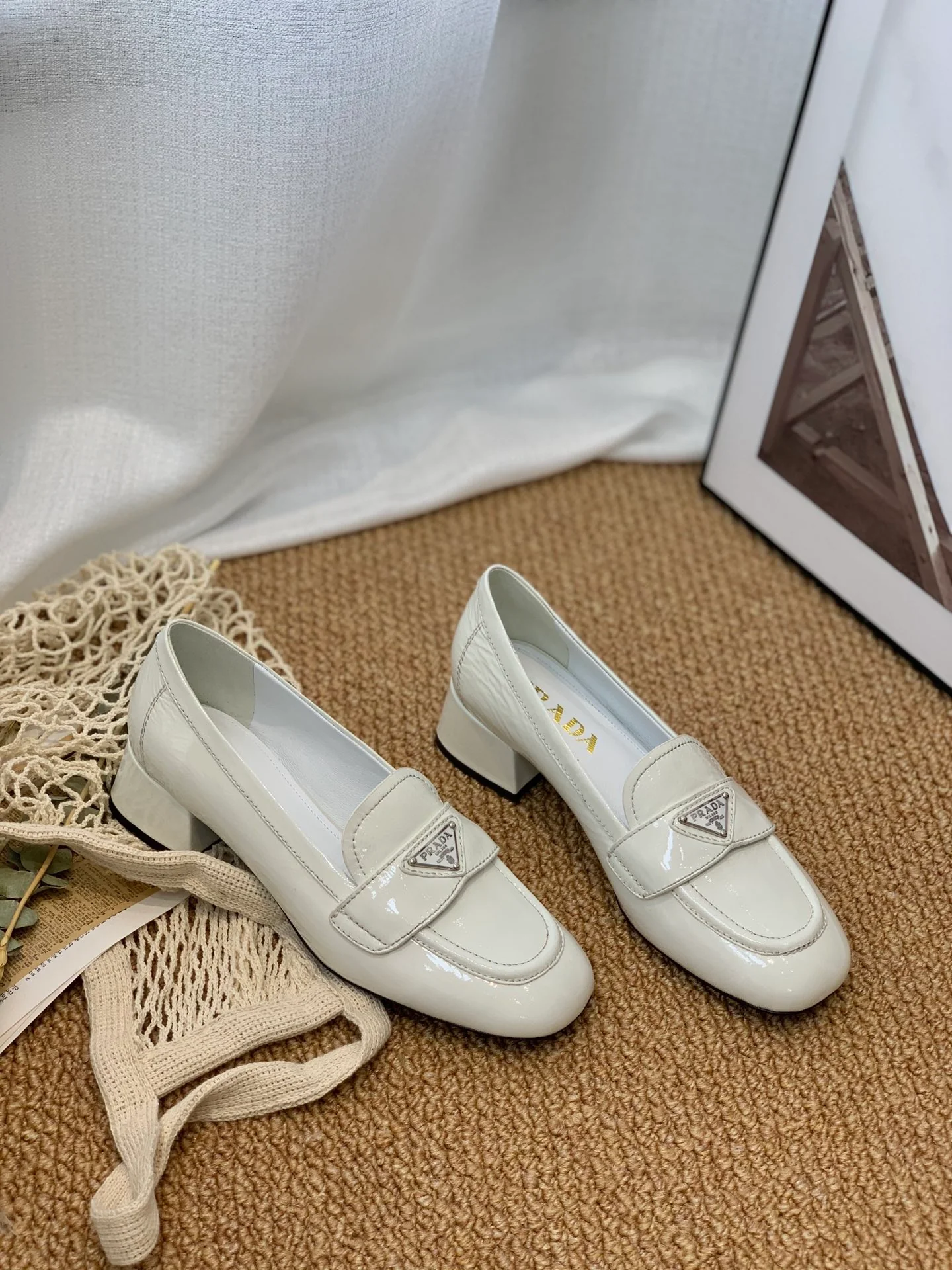 Туфли Prada - Prada - лакированные туфли на низком каблуке - лоферы - белые