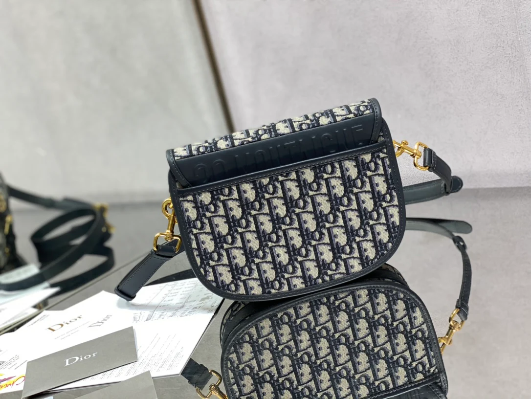 Сумка-бобби Dior из коллекции Oblique (осень/зима) - средний размер - классический синий цвет, ткань.