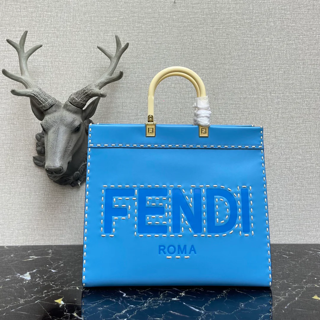 Сумка-тоут Fendi Sunshine Medium Blue из тисненой кожи