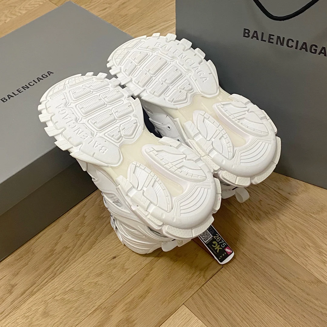 Кроссовки Balenciaga Track 2 High-Top Retro Chunk Shoes - белые