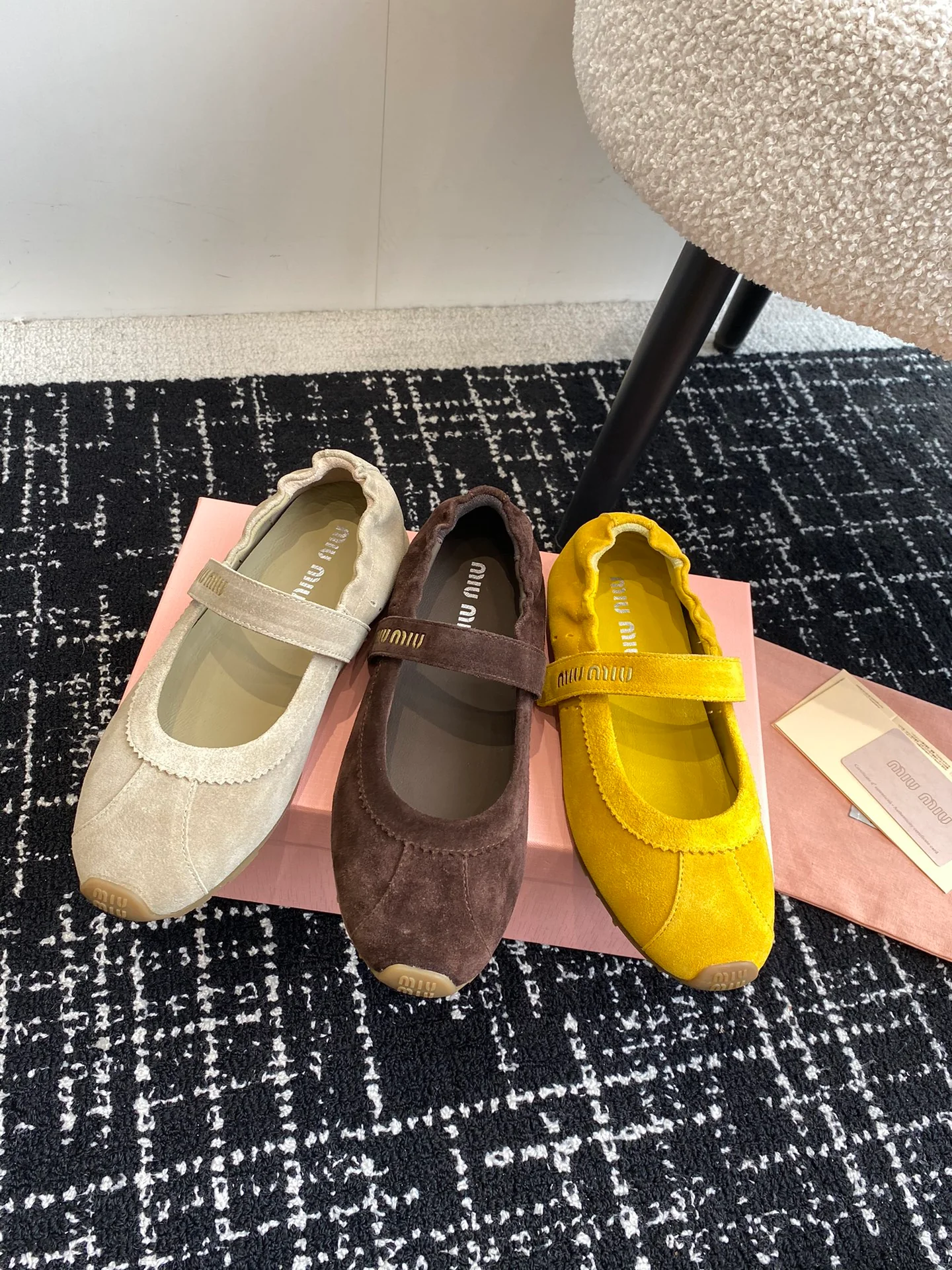 Балетки Miu Miu 2024 — изображение коллекции