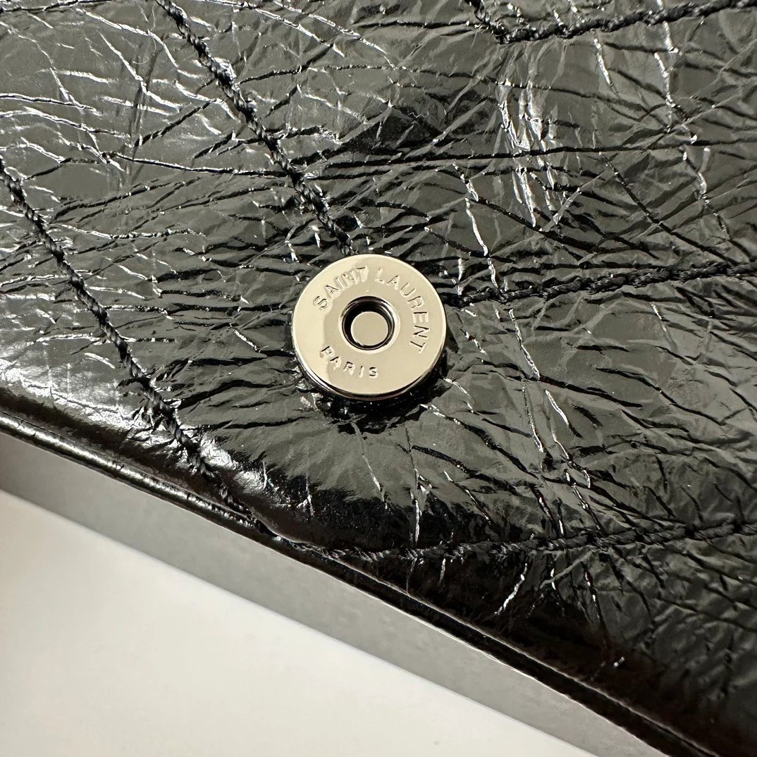 Мини-кошелек на цепочке YSL Niki, черный