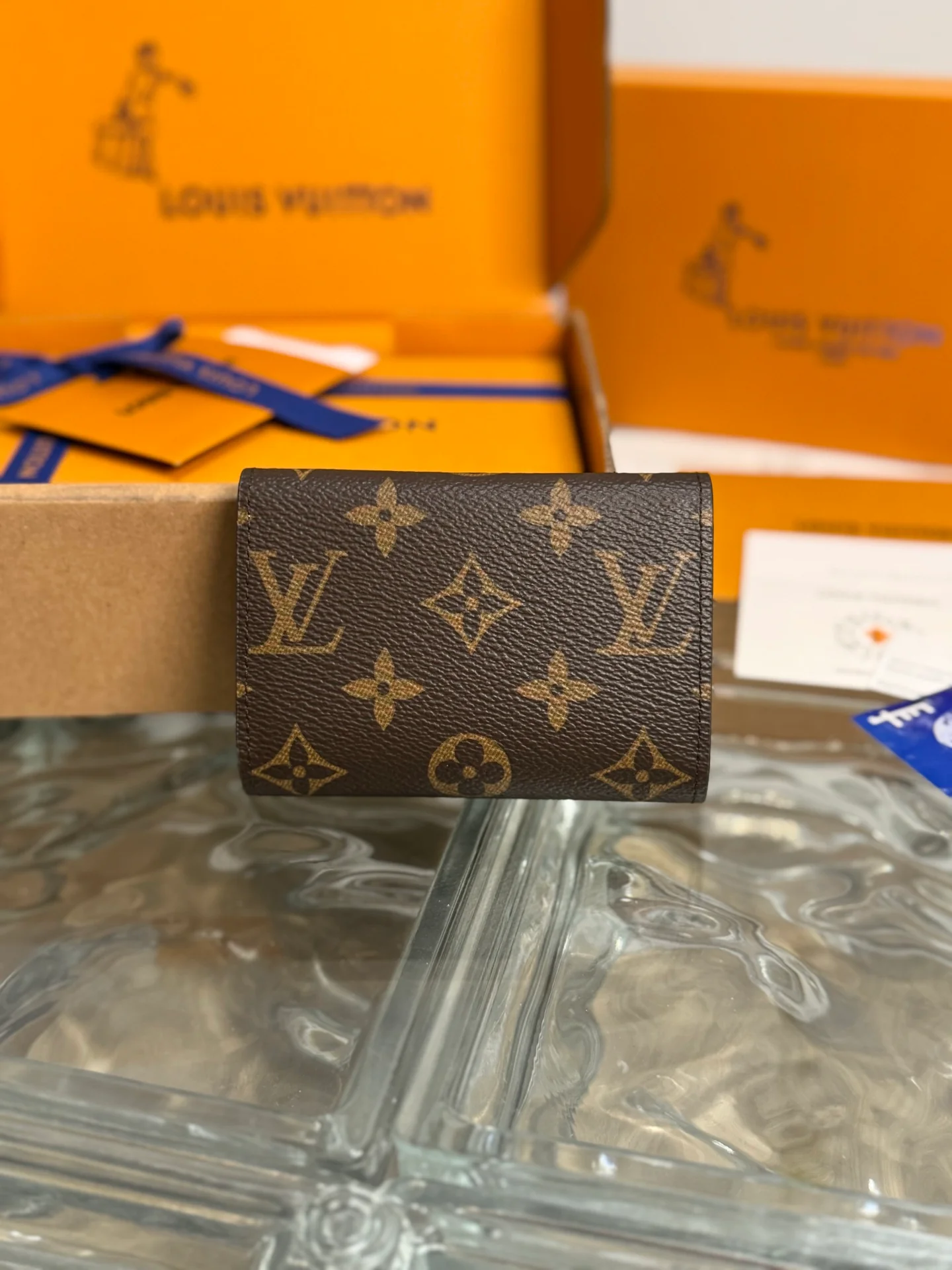 LV-m62361 - Кошелек для монет в форме конверта - Розовый с золотой пряжкой
