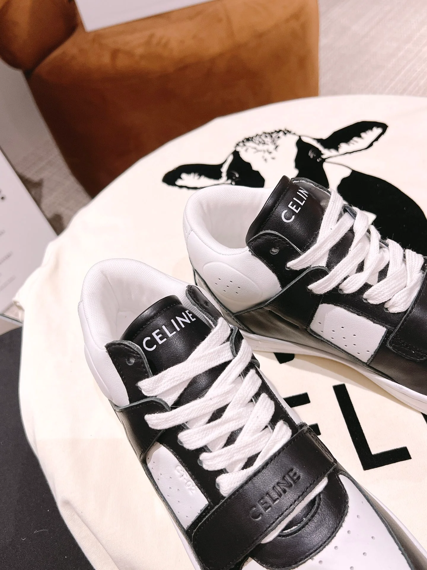 Повседневные высокие кроссовки Celine