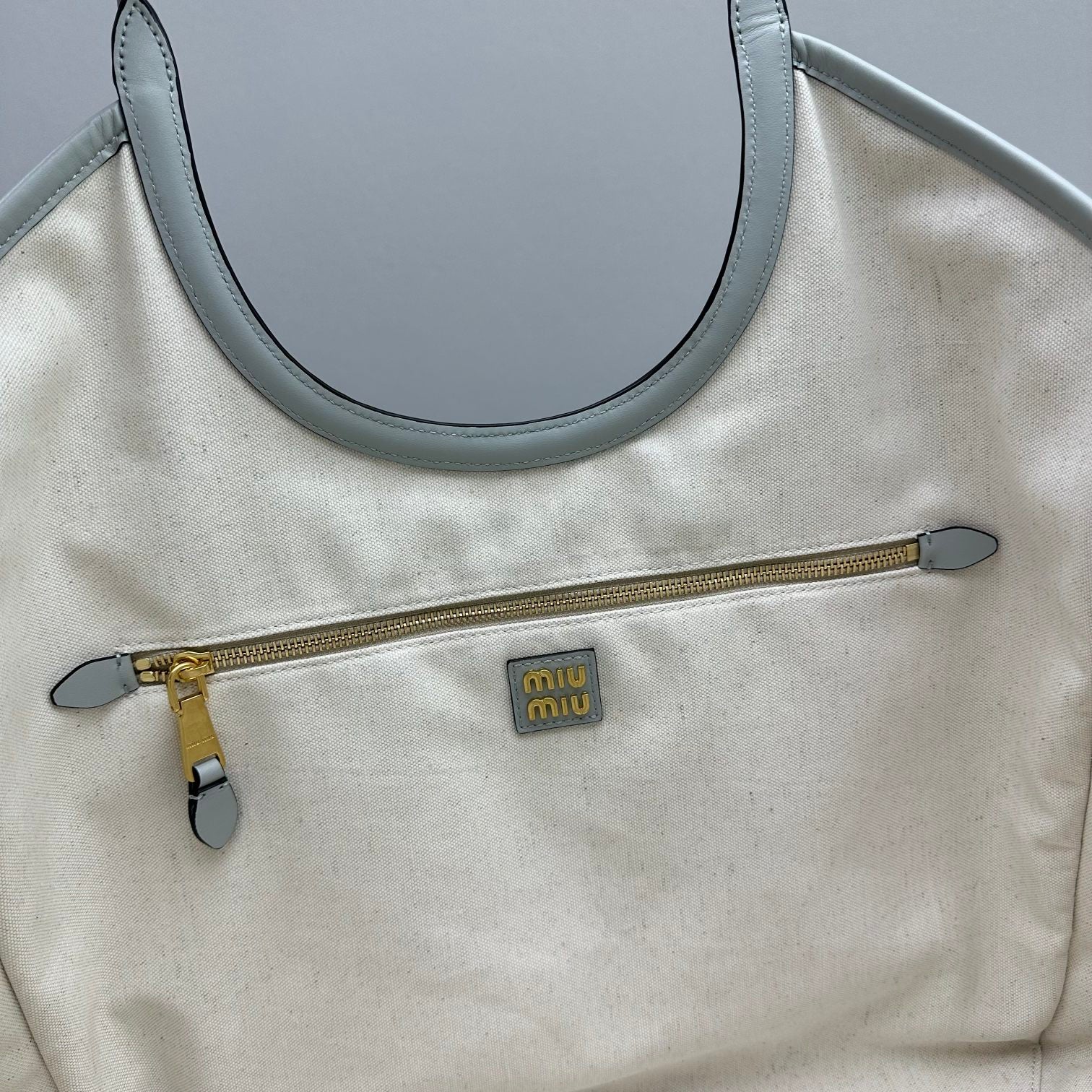 Сумка-тоут Miu Miu Ivy - Большая - Светло-голубая кожа