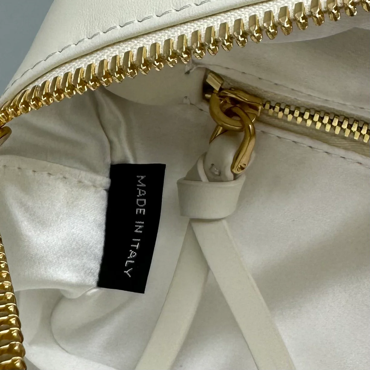 Сумка для боулинга Miu Miu - Маленькая - Белая