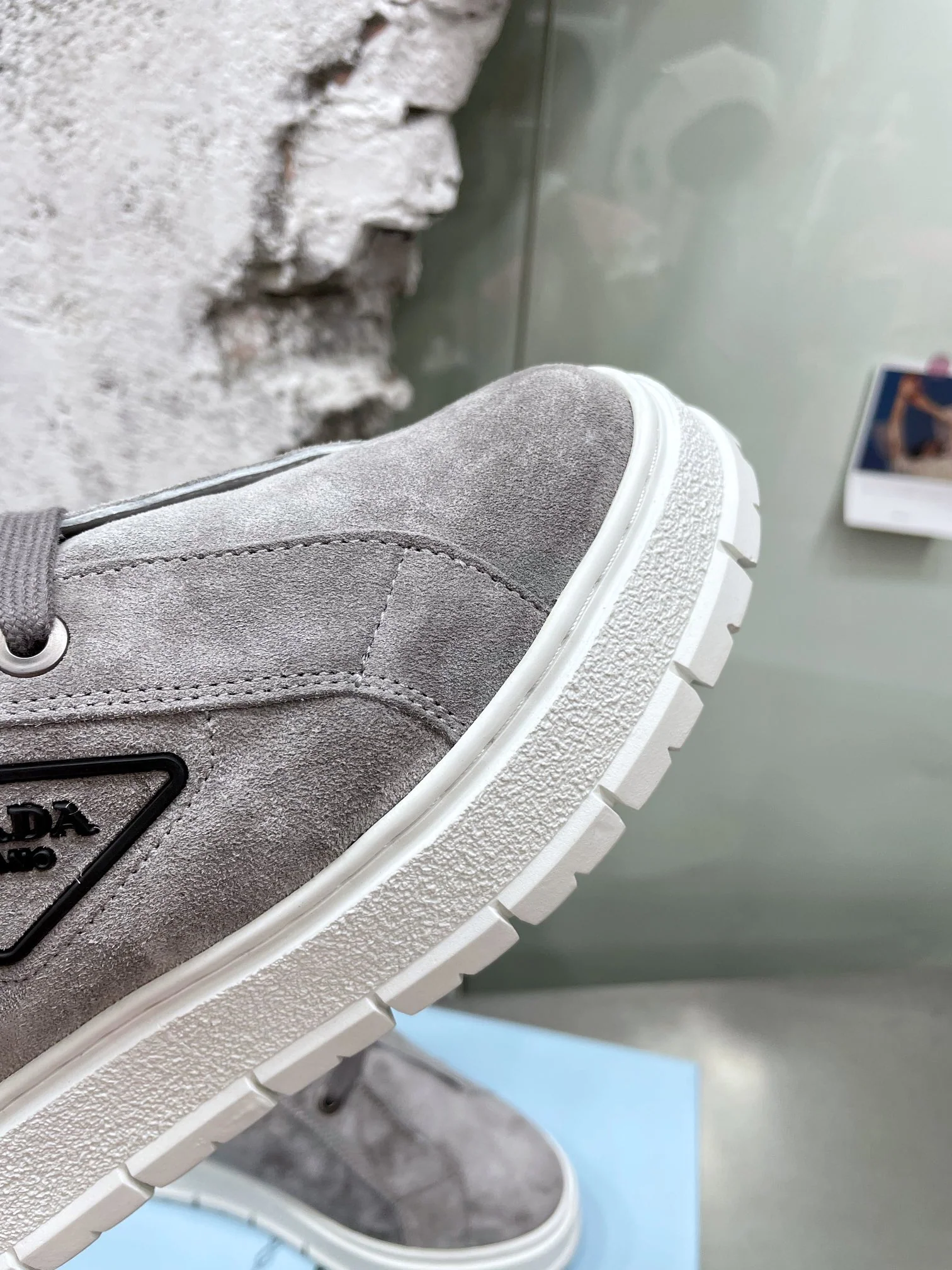 Новинки сезона осень/зима 2022 от Prada - Снежные сапоги - Стиль знаменитостей - 1