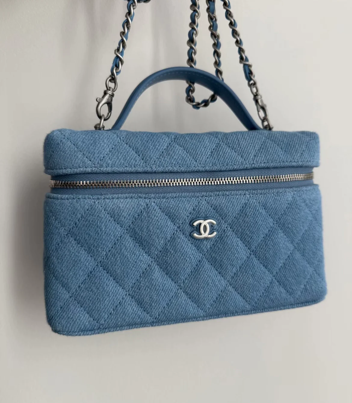 Сумка-органайзер Chanel-LP Denim Bento Bag - светло-голубая