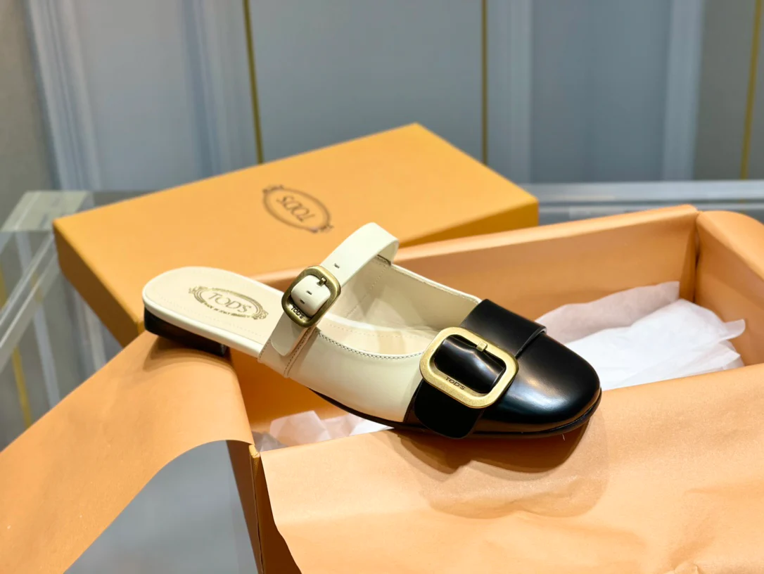 Tods - Металлическая пряжка - Полутапочки