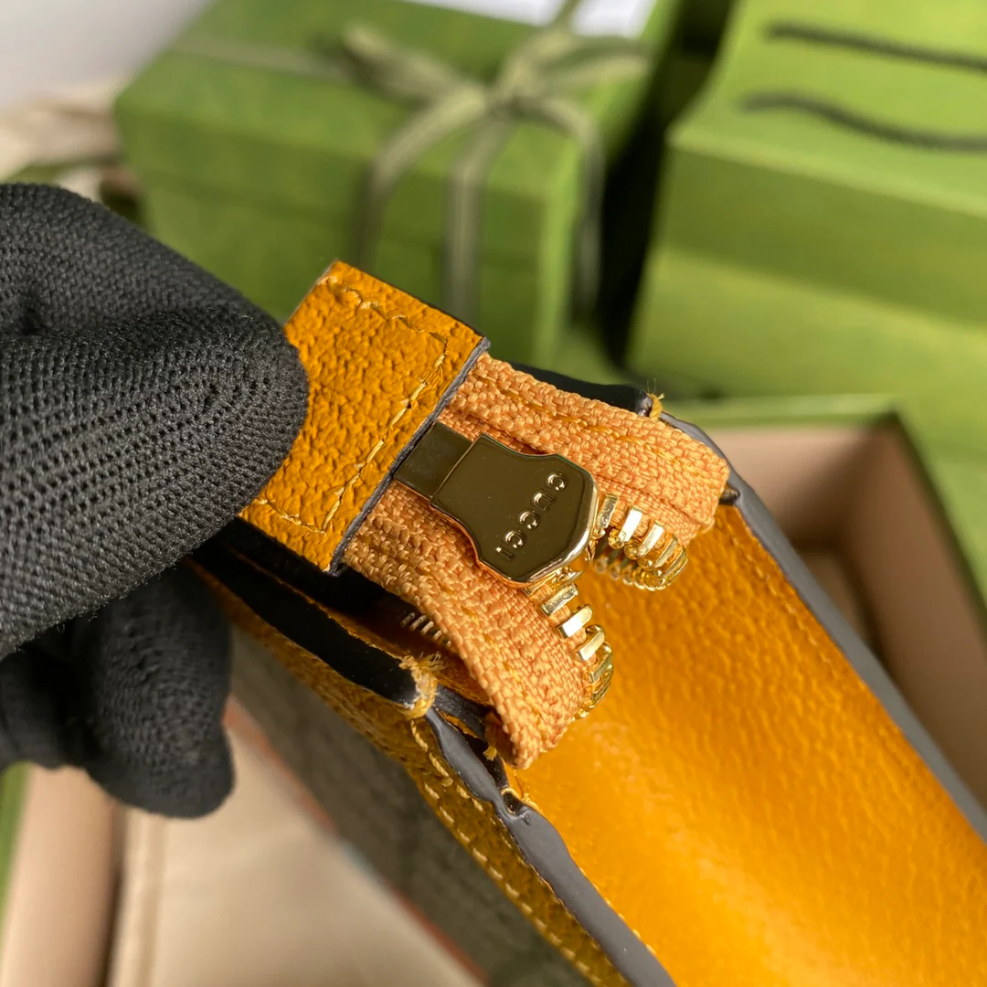 Сумка Gucci в стиле 