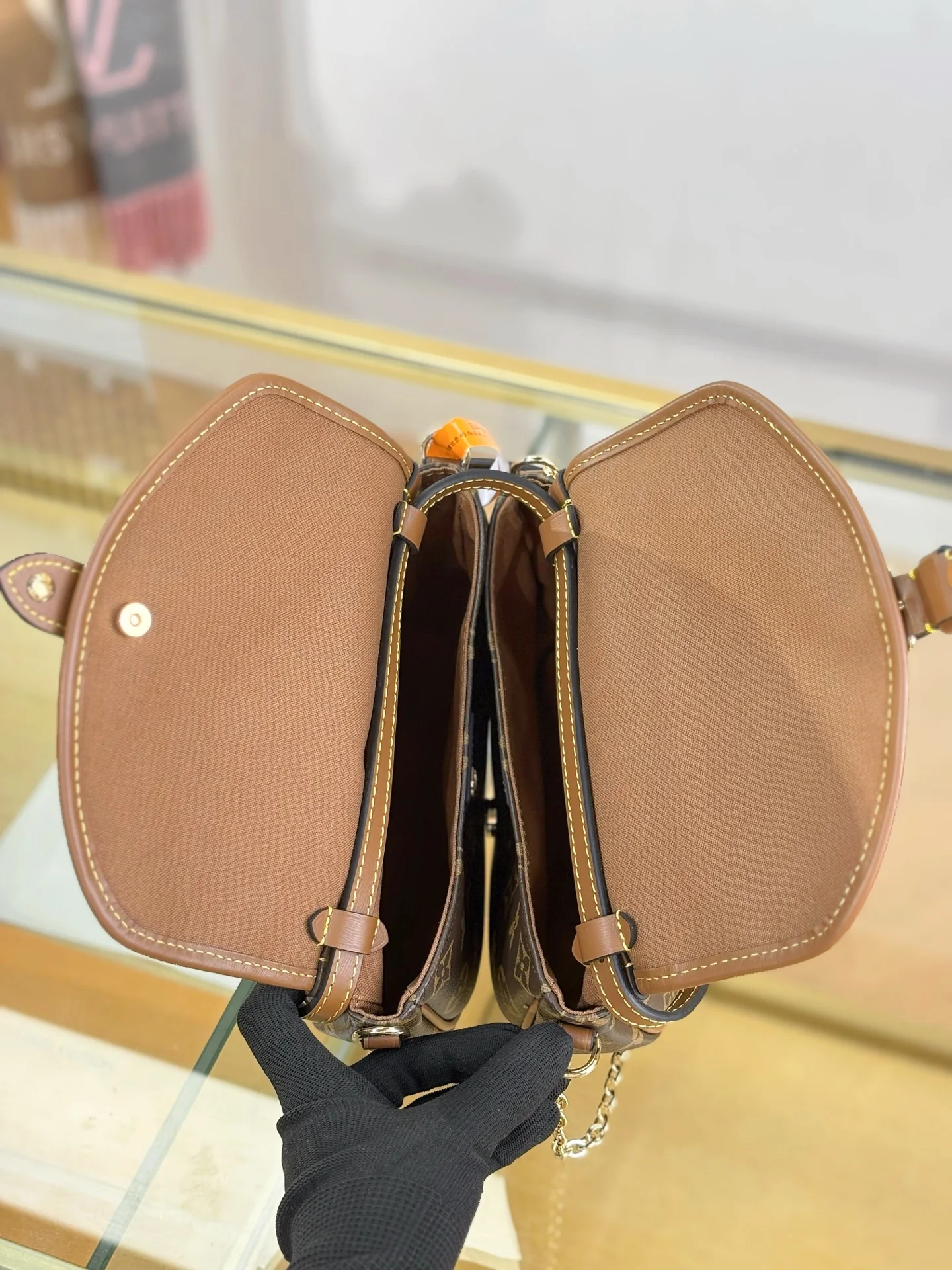 LV-m26592-duo-bb-handbag