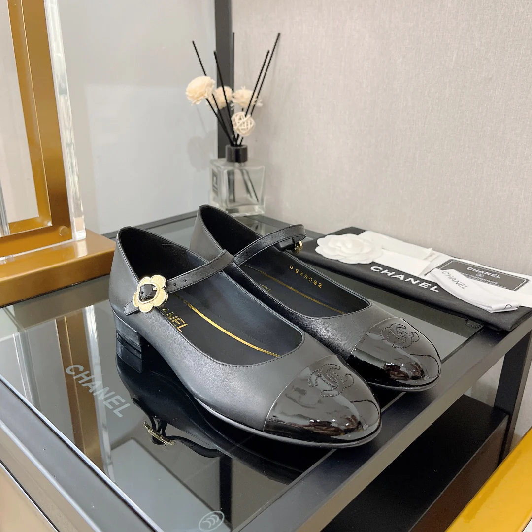 Туфли-мэри-джейн Chanel 22ss с цветочным принтом - Черные - 1