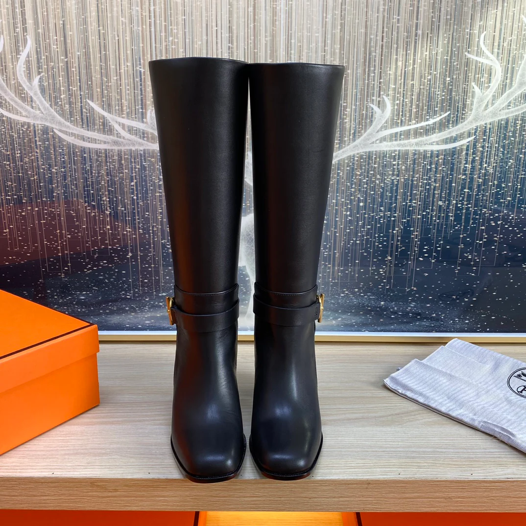 Сапоги на высоком каблуке Hermes 2024 — черные