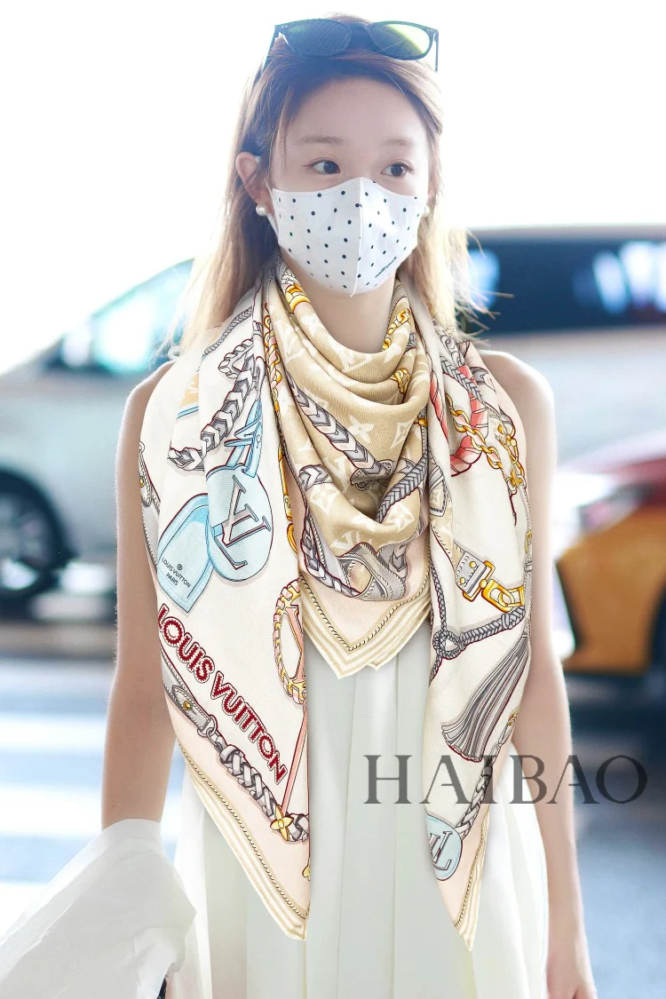 LV - Лента и цепочка - Двусторонняя монограмма - Кашемировый шарф Forever - 140 см - 1