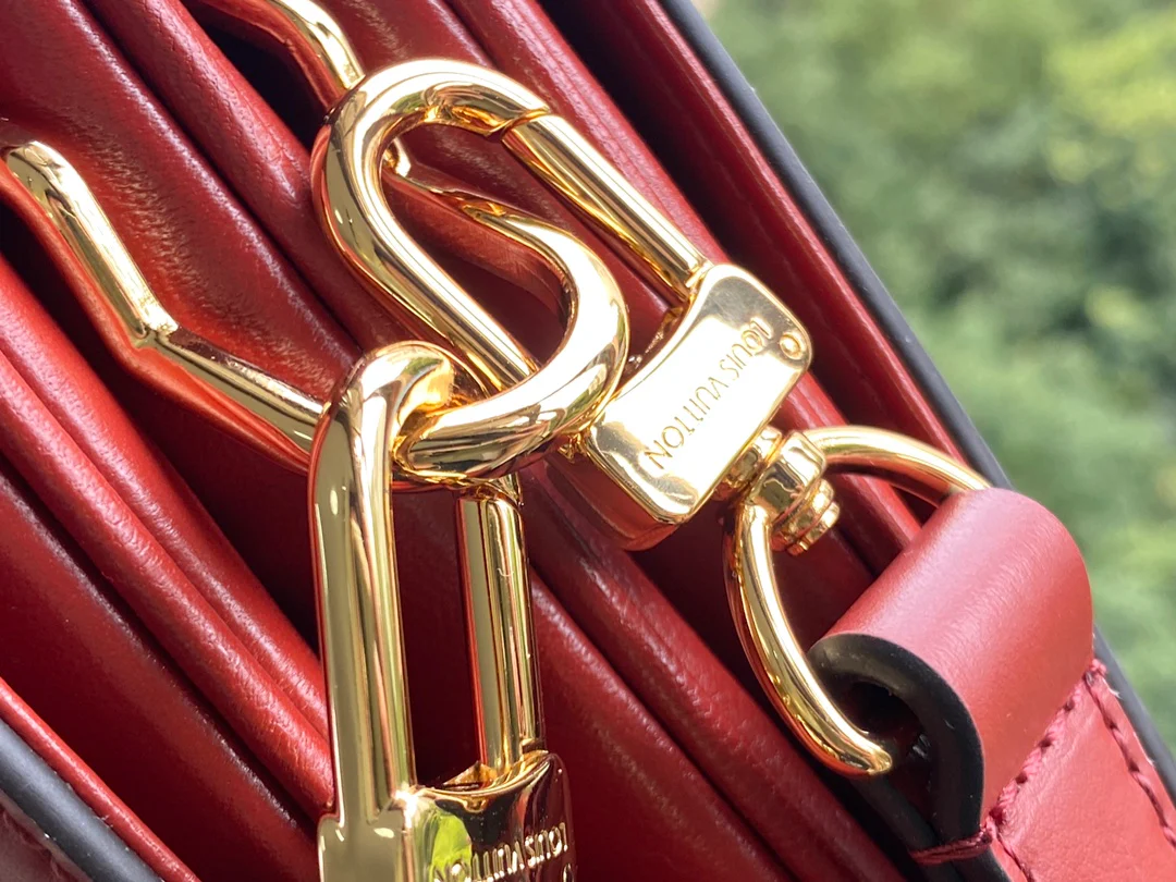 lv-m57745-кирпично-красная сумочка-рандеву-сумочка