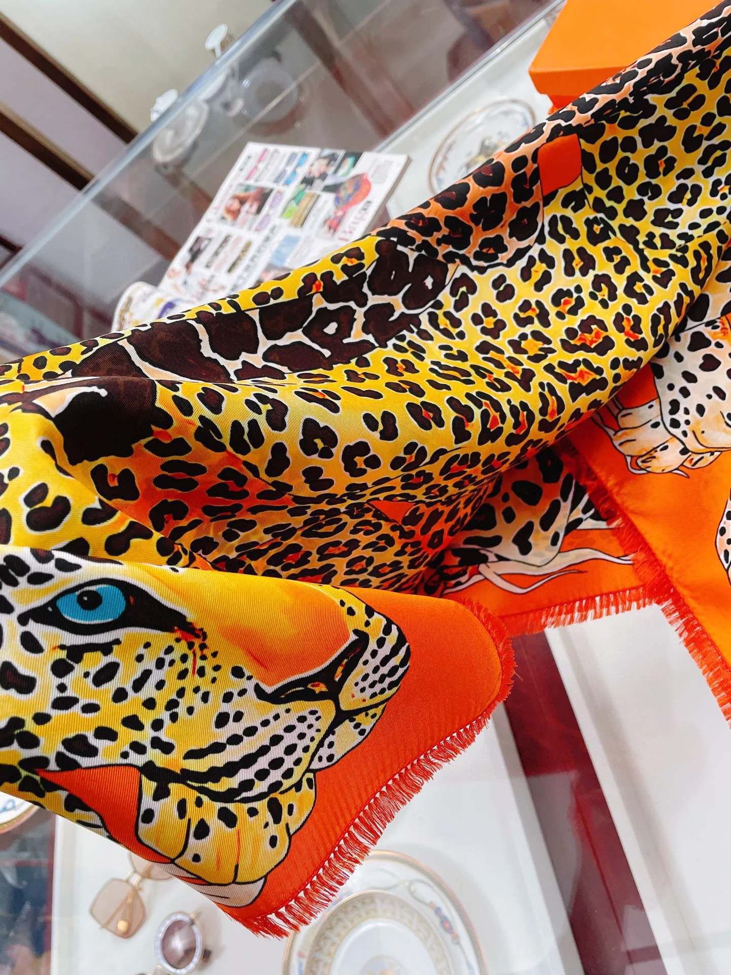 Hermes - шарф Lazy Leopard 90